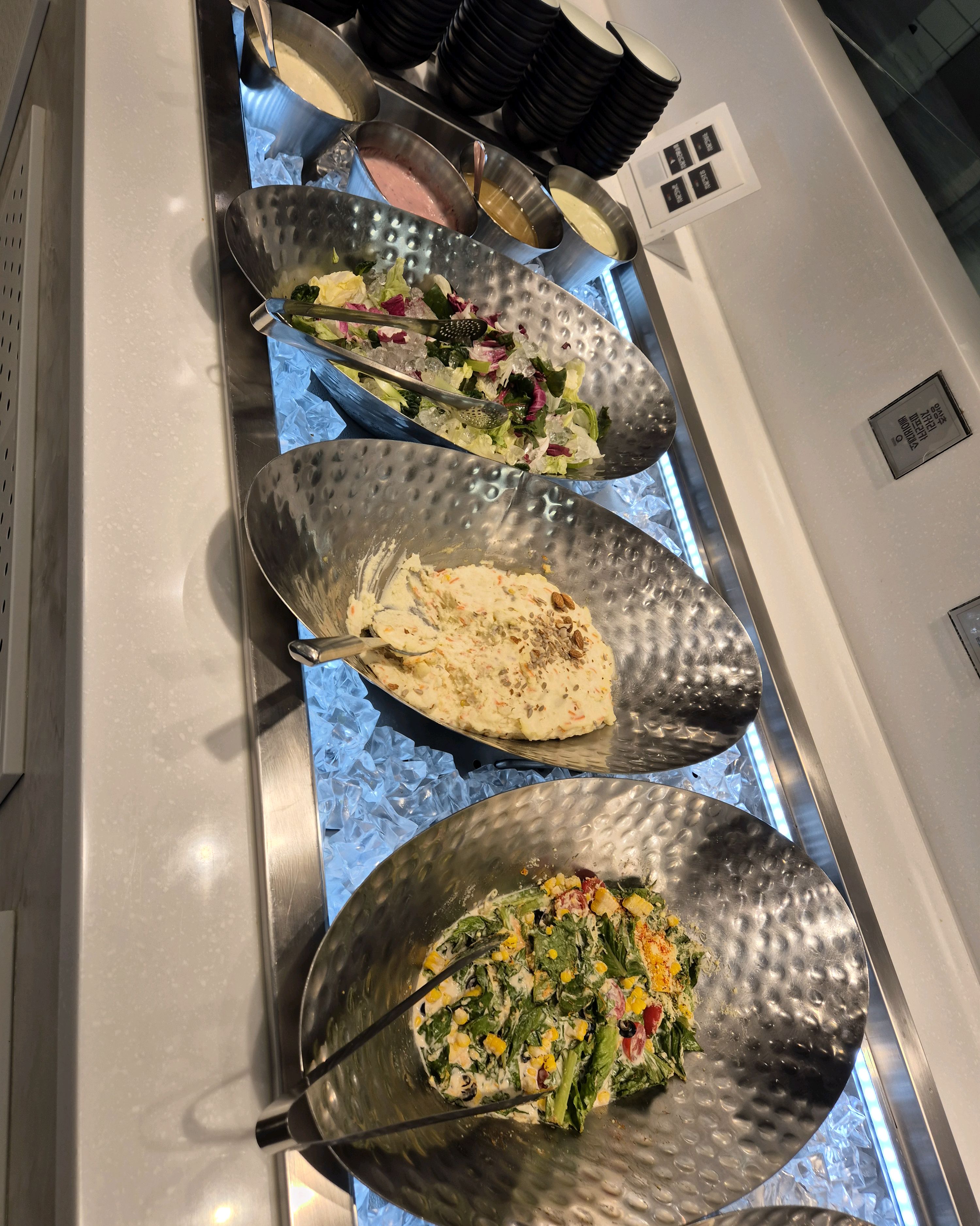 맛있어요~~예약후 이용했어요 음식 신선해요 - 목포 북항 맛집 쿠우쿠우 목포북항점