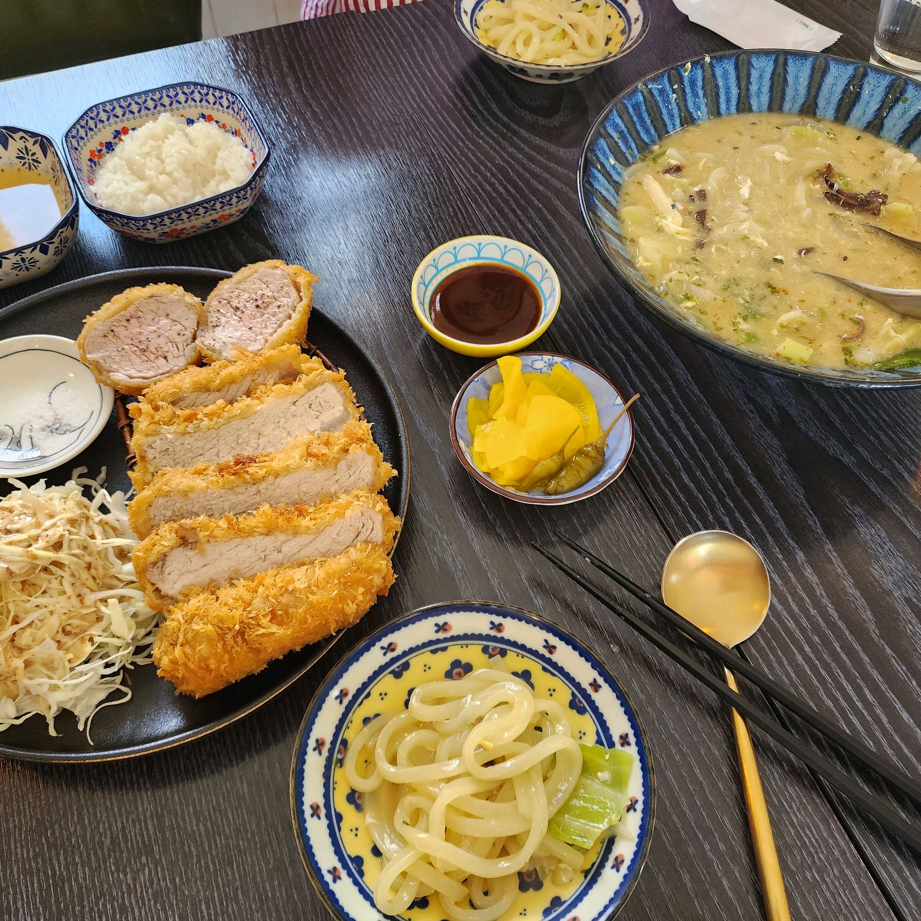 지나가다 별생각없이 방문했는데 가성비! 맛집 발견~ 횡재한 기분ㅋㅋ 가격도 싸고 사장님도 