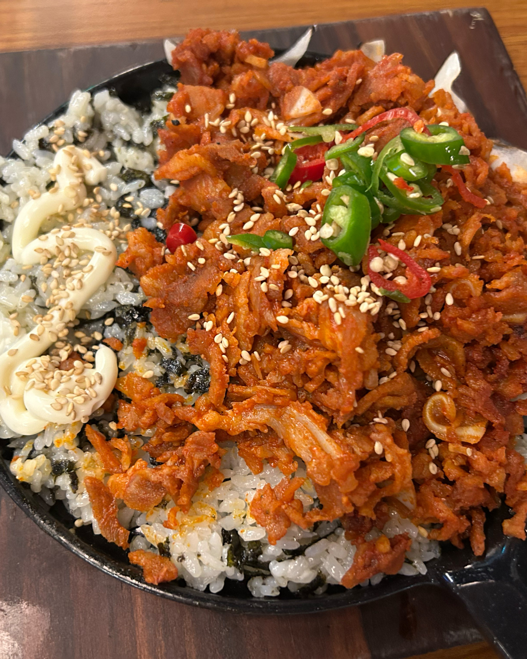 파전, 오돌뼈, 잔치국수, 골뱅이소면, 크림막걸리 전부 다 맛있어요!! 메뉴 하나하나 다