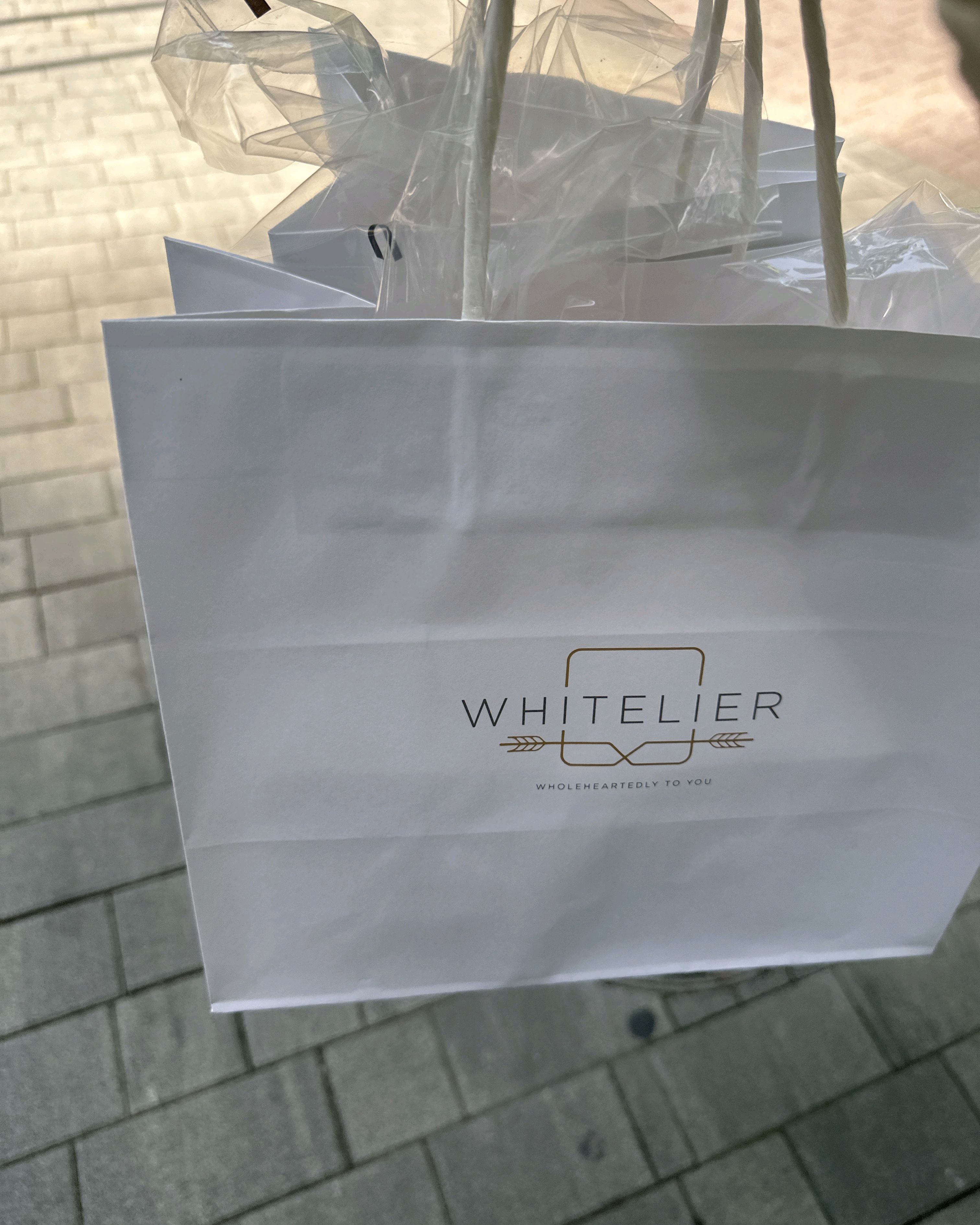 친구 선물해주려고 포장했어요!! 언제나 먹어도 맛있는 화이트리에 식빵! - 범계역 맛집 화이트리에 평촌점