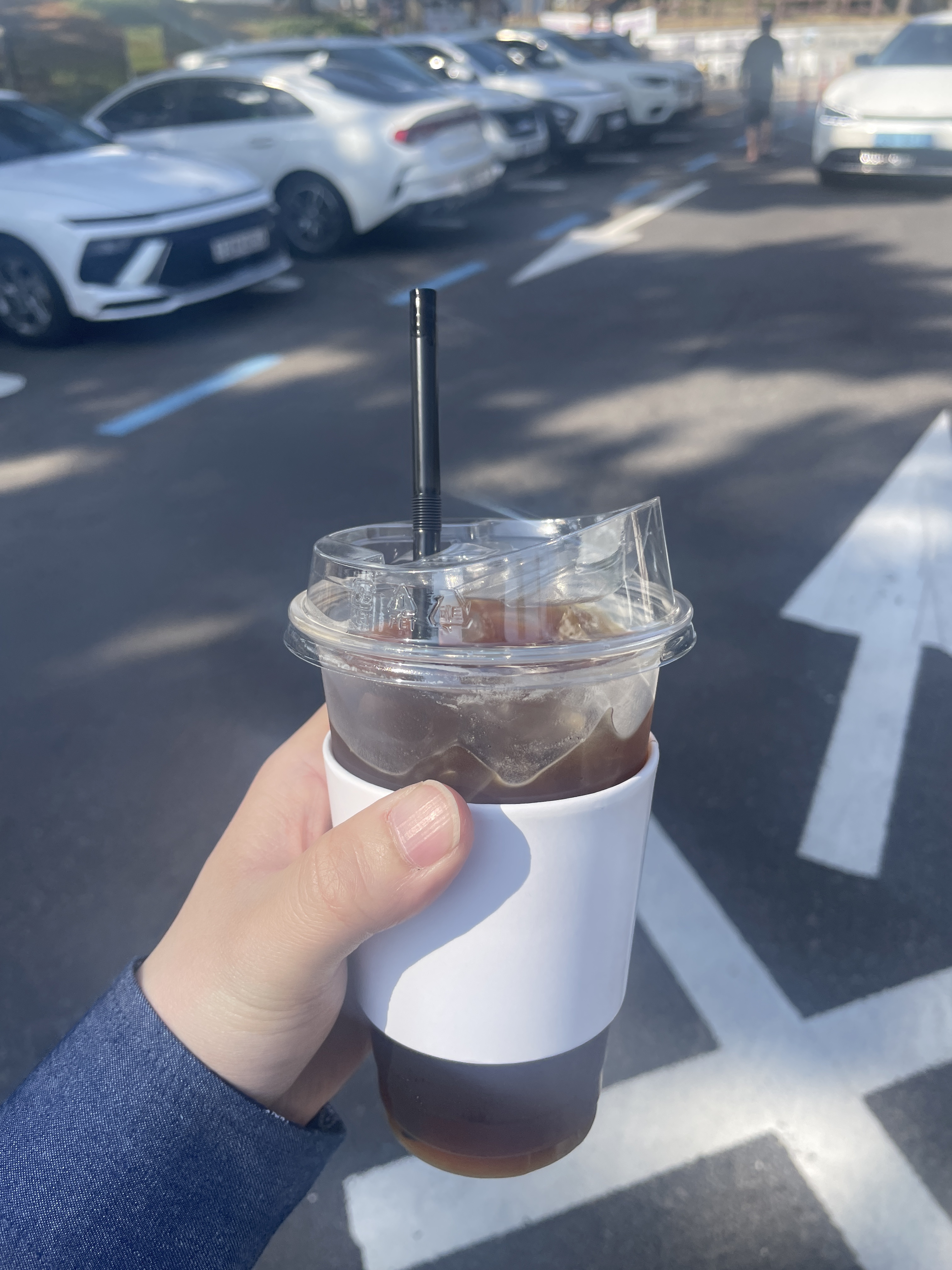 커피도 맛있고 마돌렌도 맛있어요 - 제주 맛집 에귤타르트 이호테우해변점