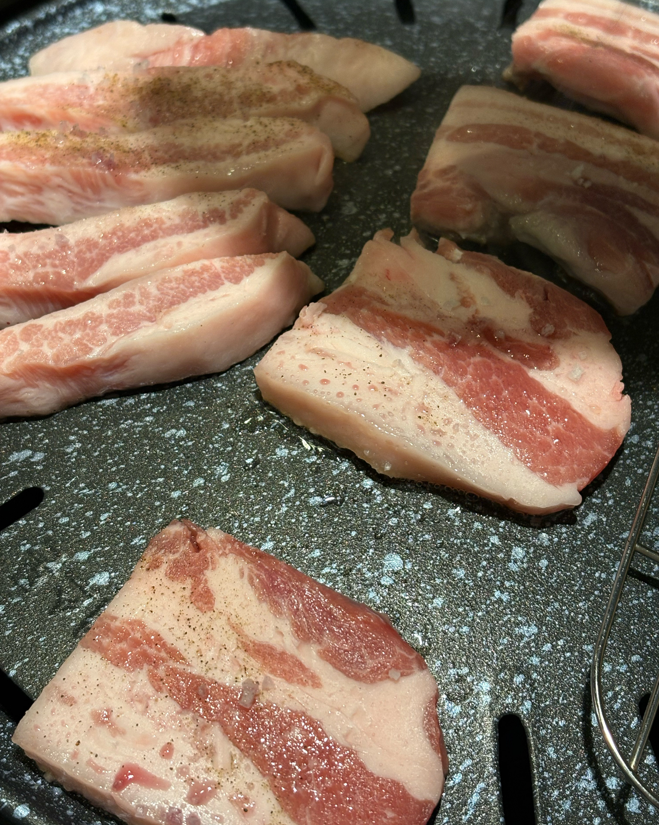 고기질 너무 좋아요!! - 불당동 맛집 특돼지집