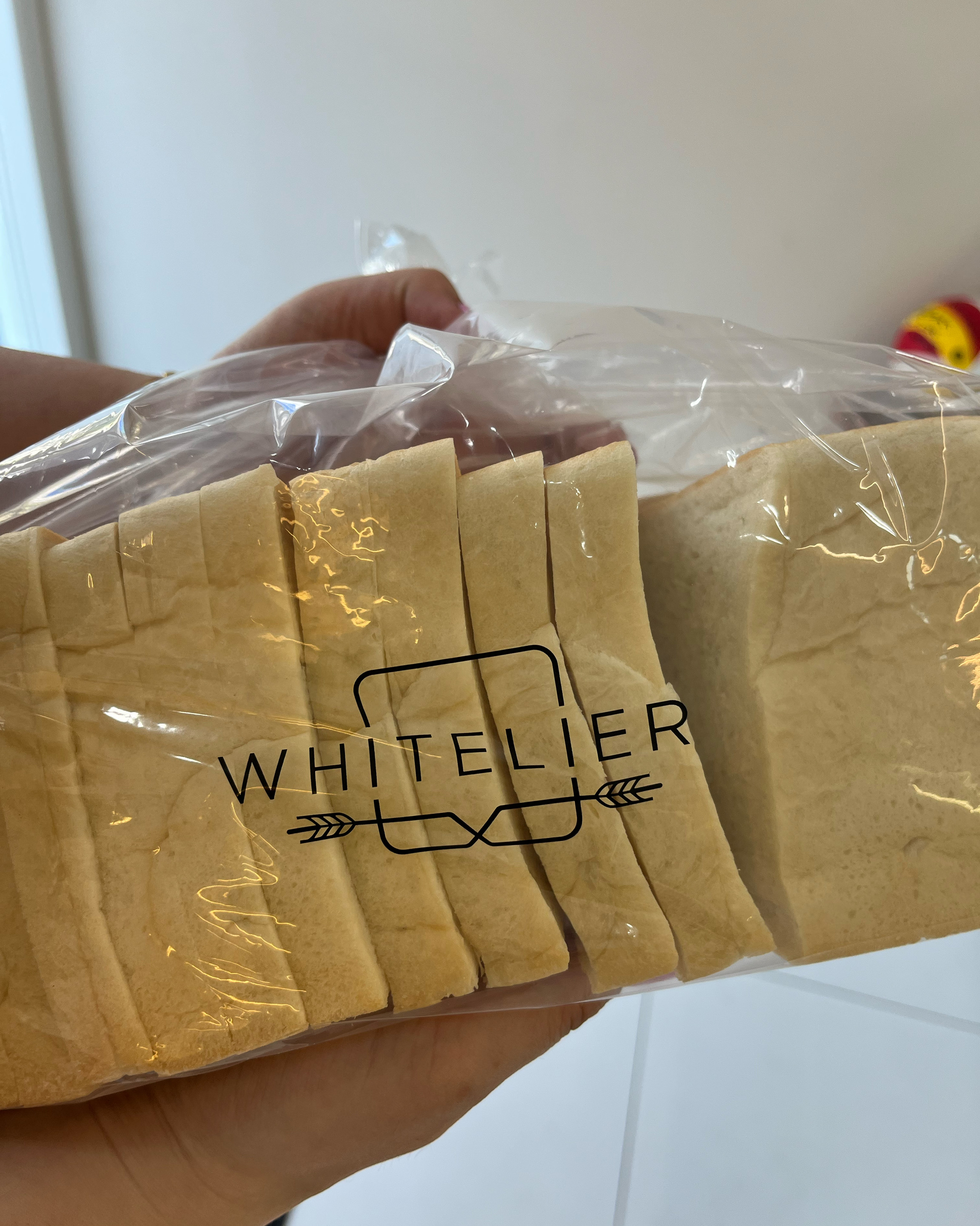 매주 찾아와요! 역시나 너무 맛있어요!!~ 통컷팅도 가능하네요^^ 참고하세용❤️ - 동남지구 맛집 화이트리에 동남지구점
