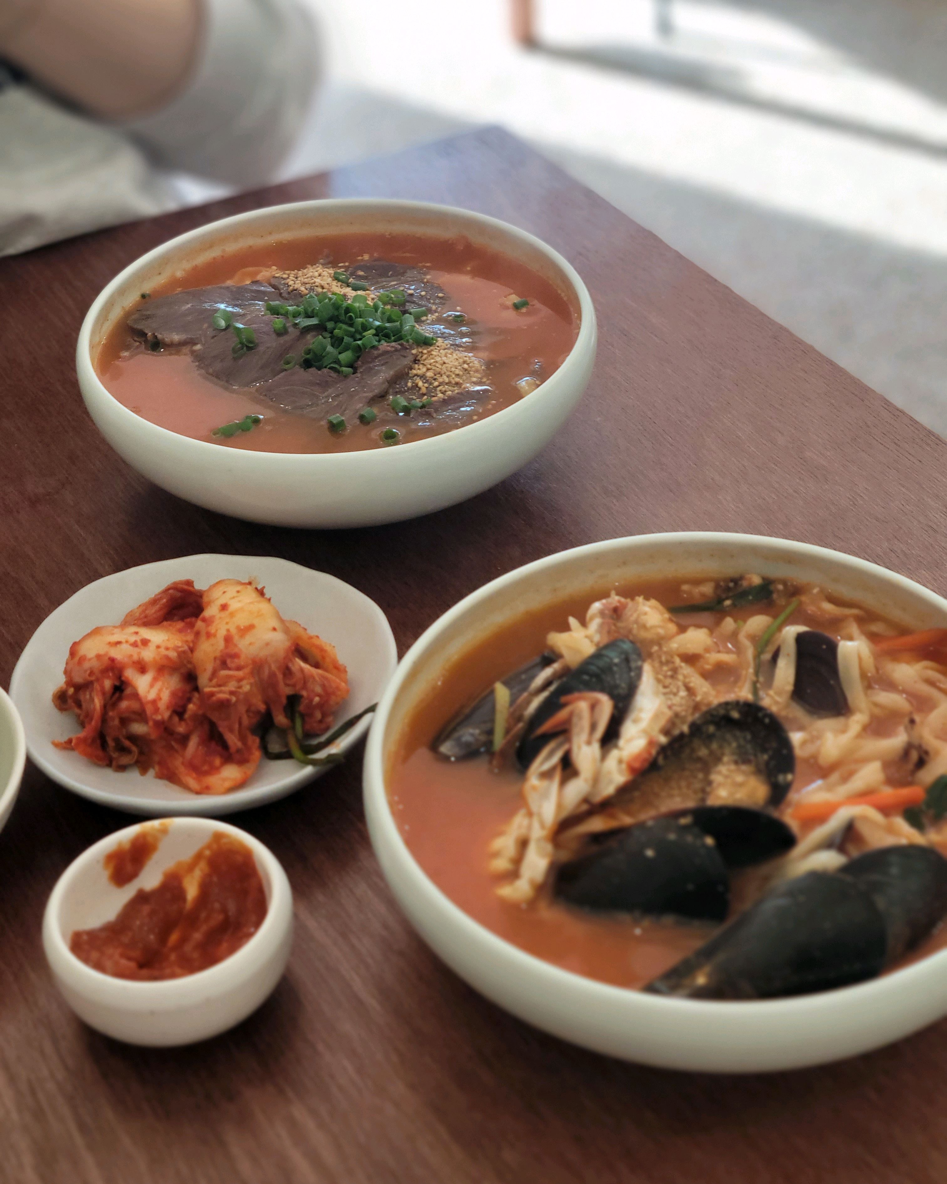 칼국수 먹고싶어서 찾아갔는데 진짜 맛있어요ㅠ 담엔 맑은국물도 먹어볼려구요! - 불당동 맛집 모락국수 신불당점