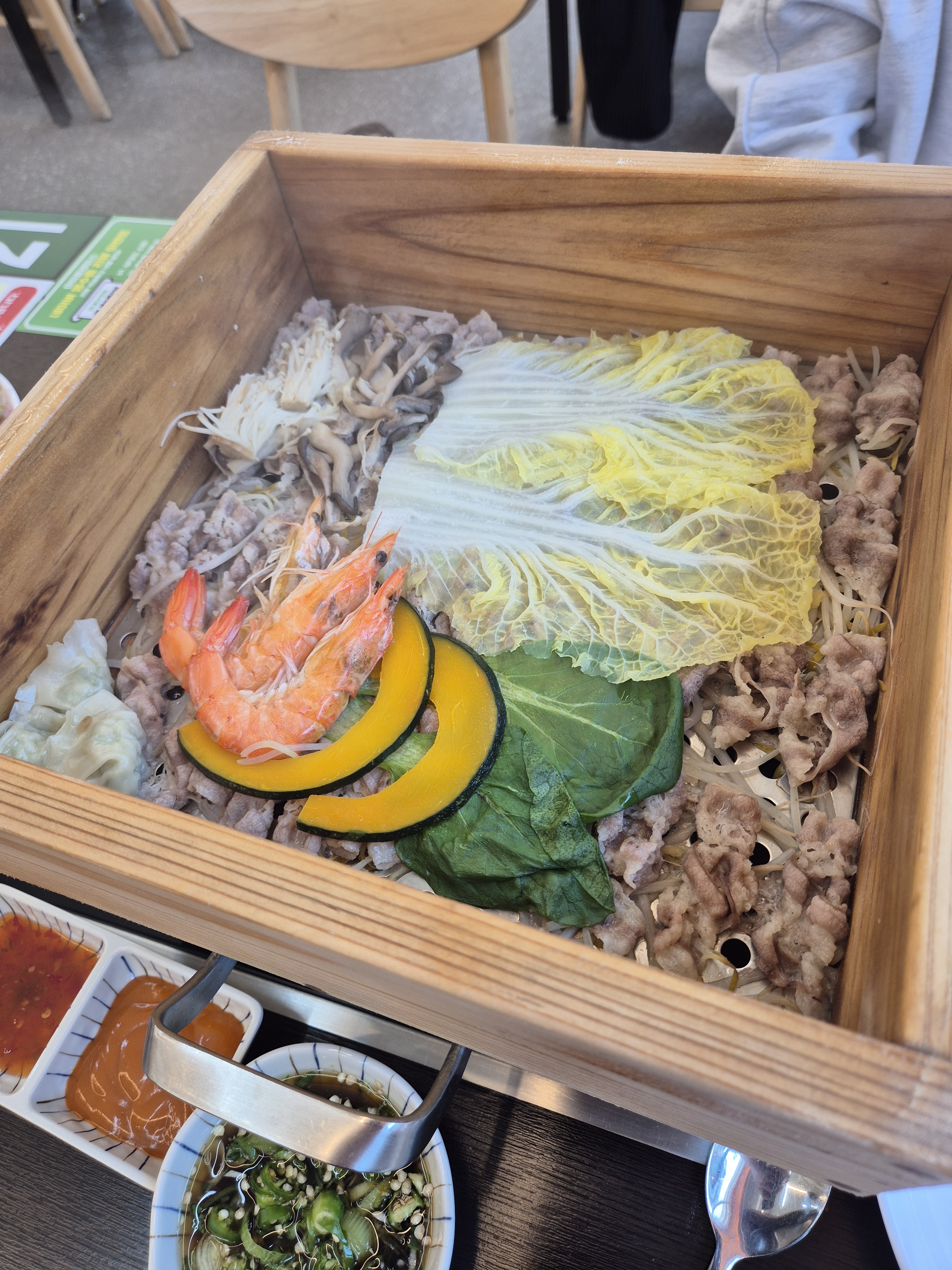 이 지점은 처음인데 깔끔하게 관리되어 있어 좋습니다! - 인천 맛집 편편집 인천삼산점