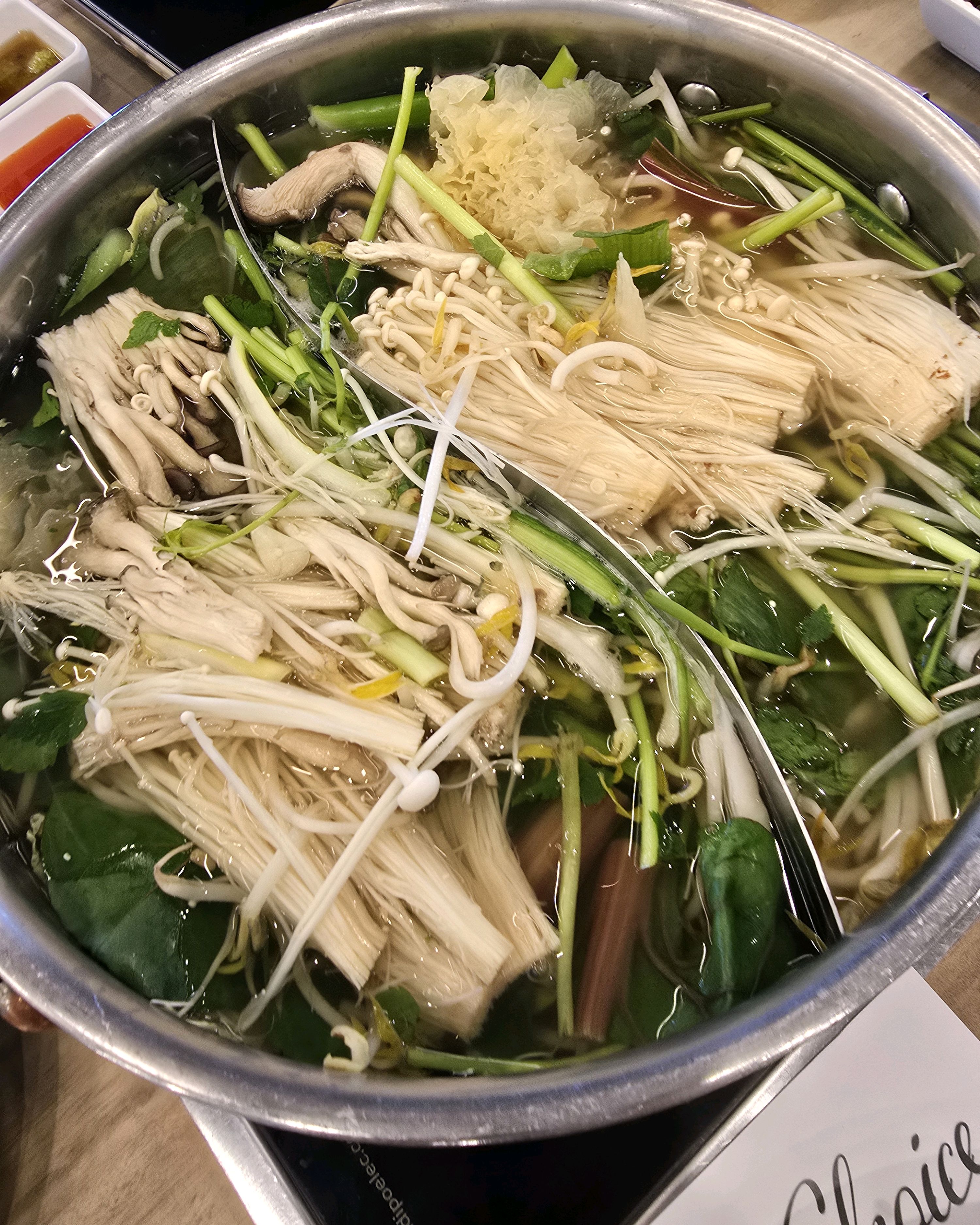 봉골레 육수 깔끔합니다 추천해요~ 맛있게 잘 먹었습니다 - 부산 대연동 맛집 샤브올데이 부산대연점