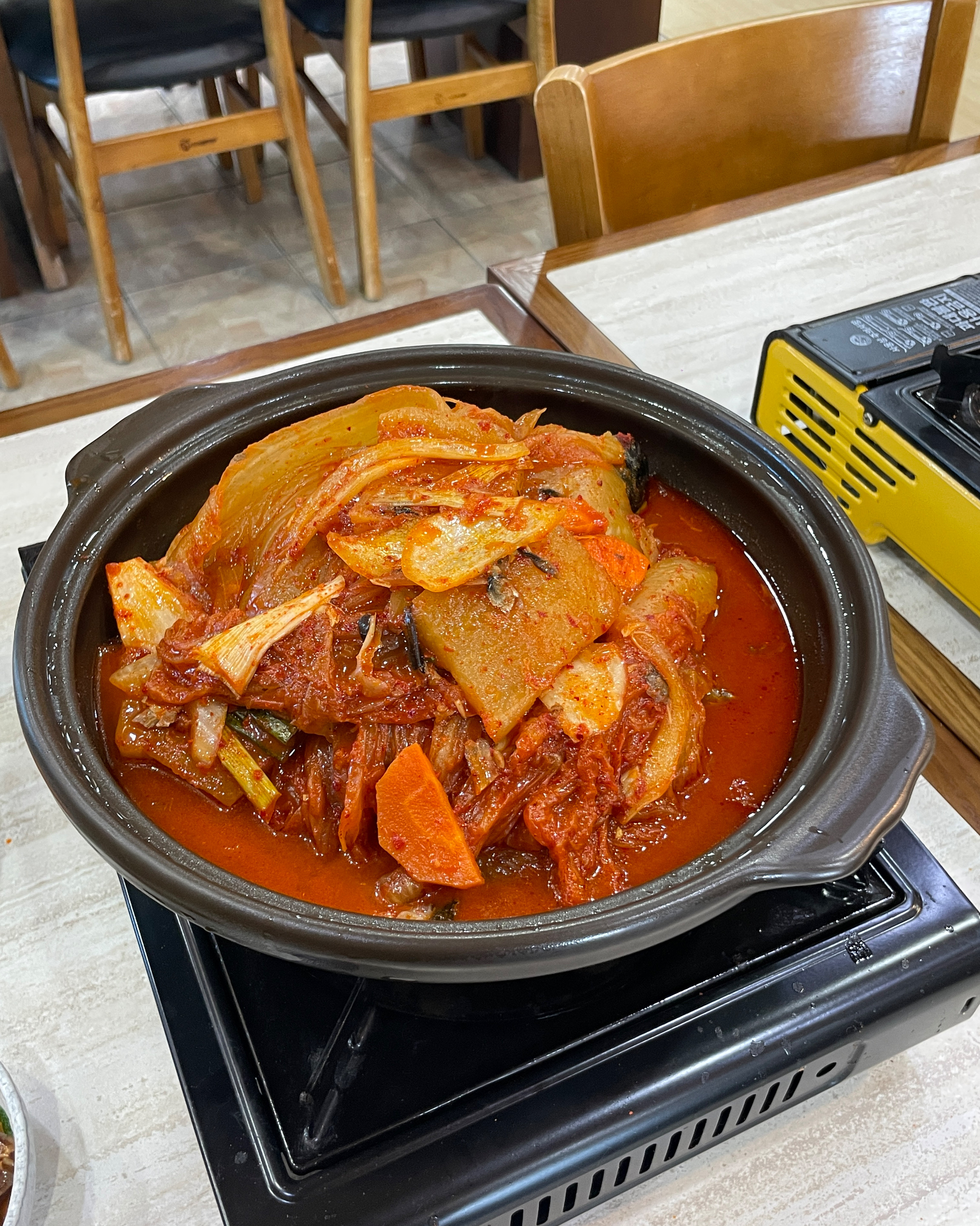 두명이서 먹기에 양이 엄청 많아요 - 제주 맛집 바다속고등어쌈밥 제주애월본점