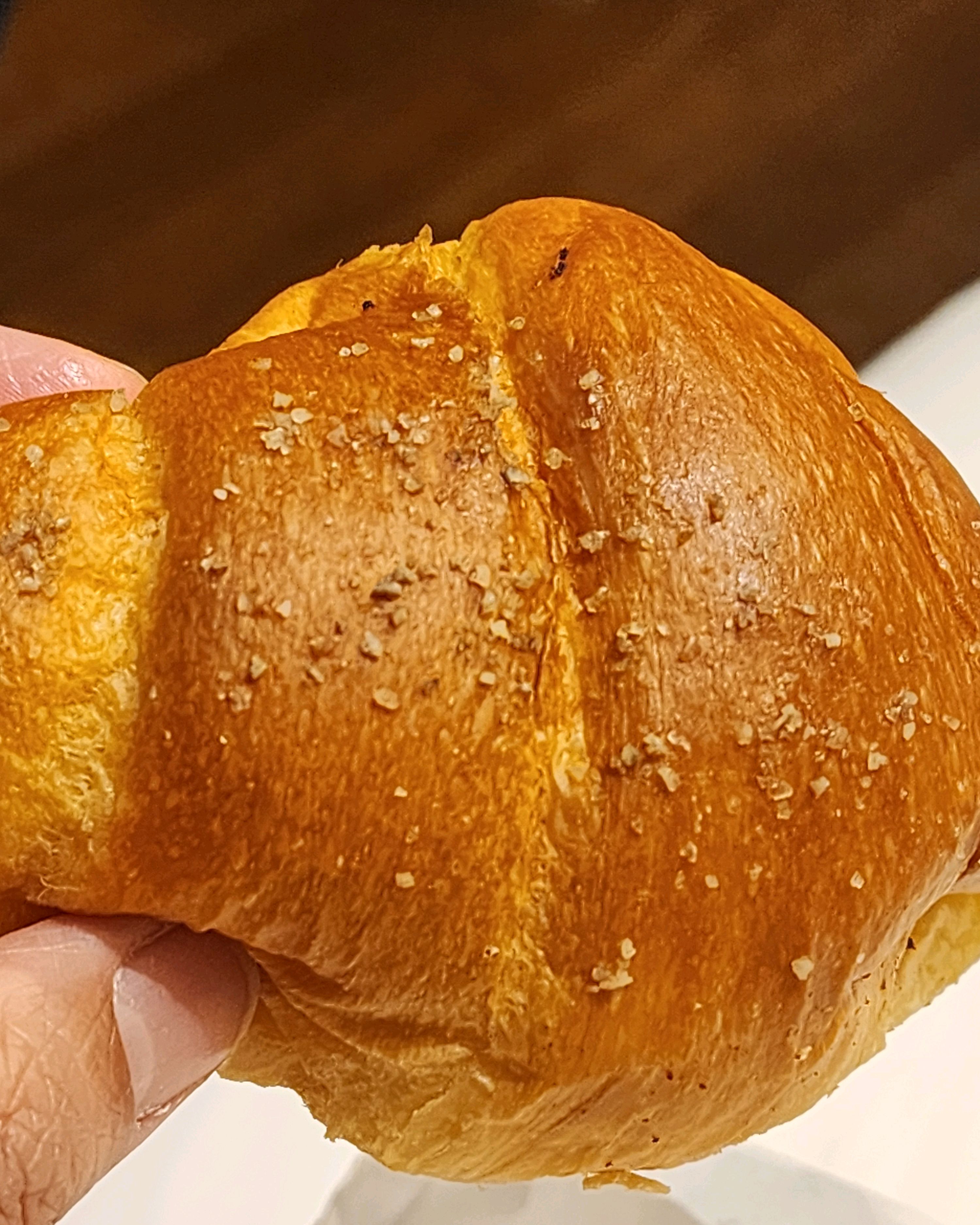 확실히 다른 소금빵이랑은 다르네요~ - 인천 맛집 자연도소금빵&자연도차