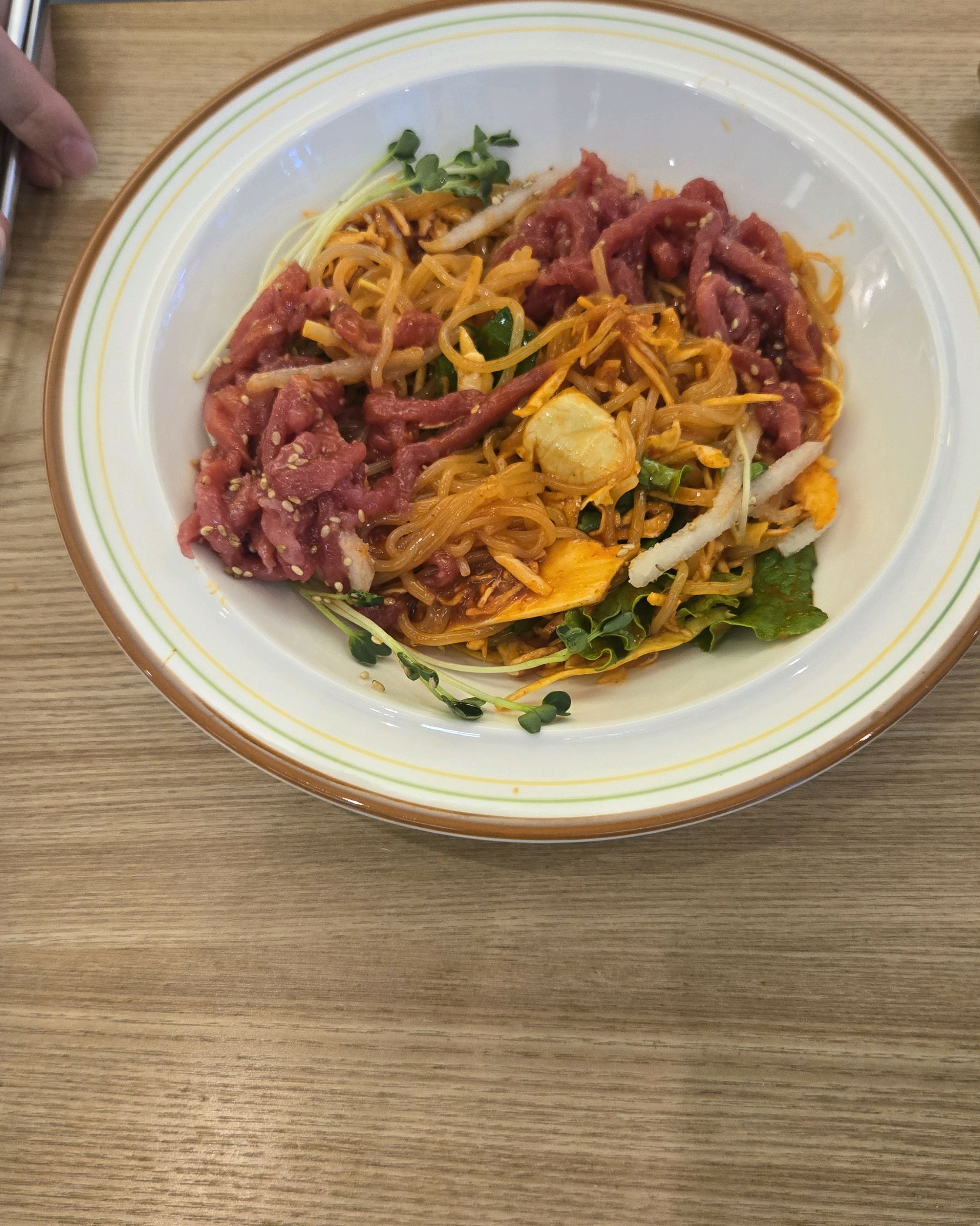 신규오픈해서 왔는데 음식맛도 좋고 친절하기까지합니다 - 불당동 맛집 육회바른연어 천안신불당시청점
