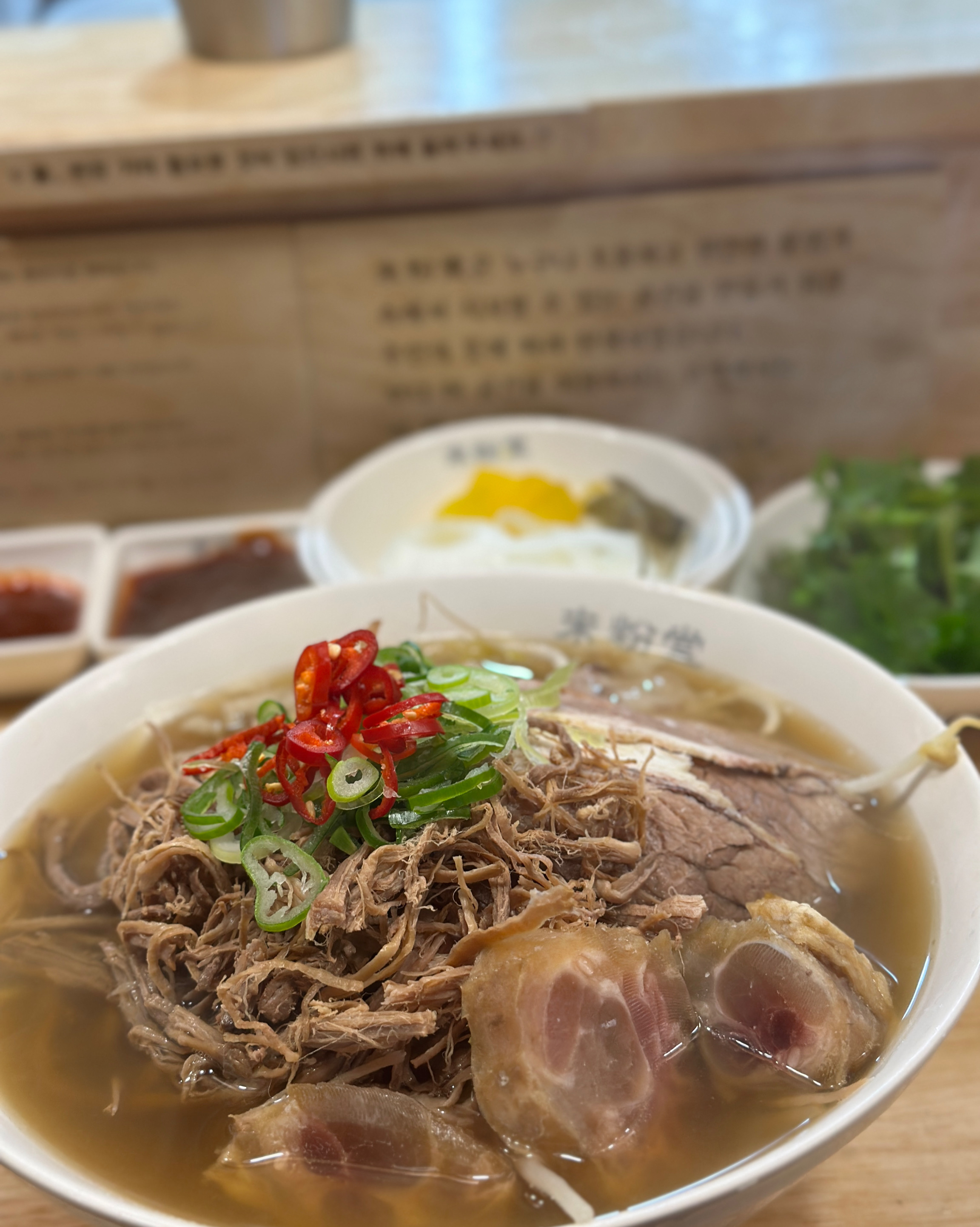 이렇게 통영에서 미분당 신촌 본점에서 먹는 느낌을 받다니. 서울,경기에 있는 미분당들은 다