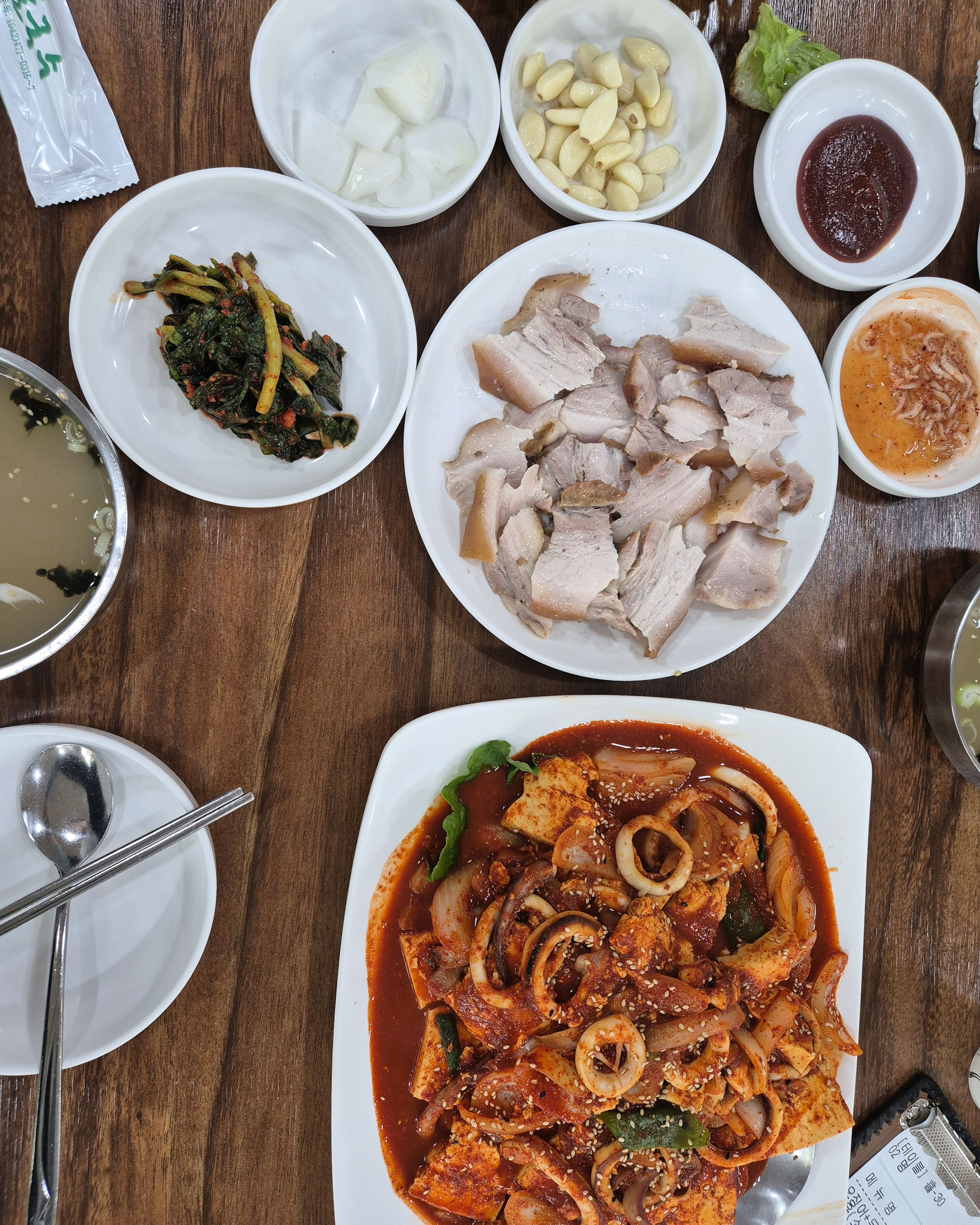수육이 너무 부드럽고 맛잇어요 - 대전 맛집 대선칼국수 본점