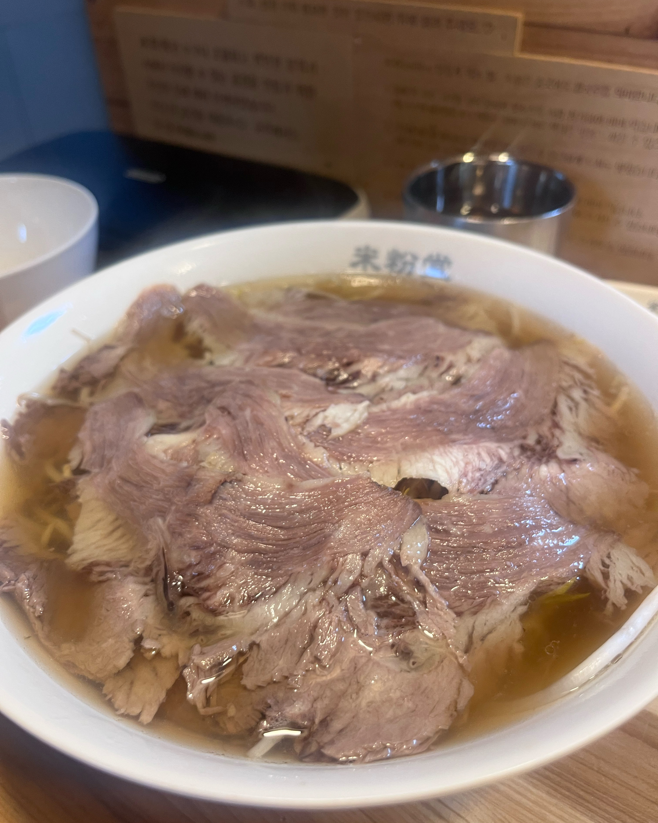 초딩아이랑 와서 매운부분도 빼주고 친절하고 깔끔한주방 오픈형이라 편하게 맛잇게 먹을수 있어