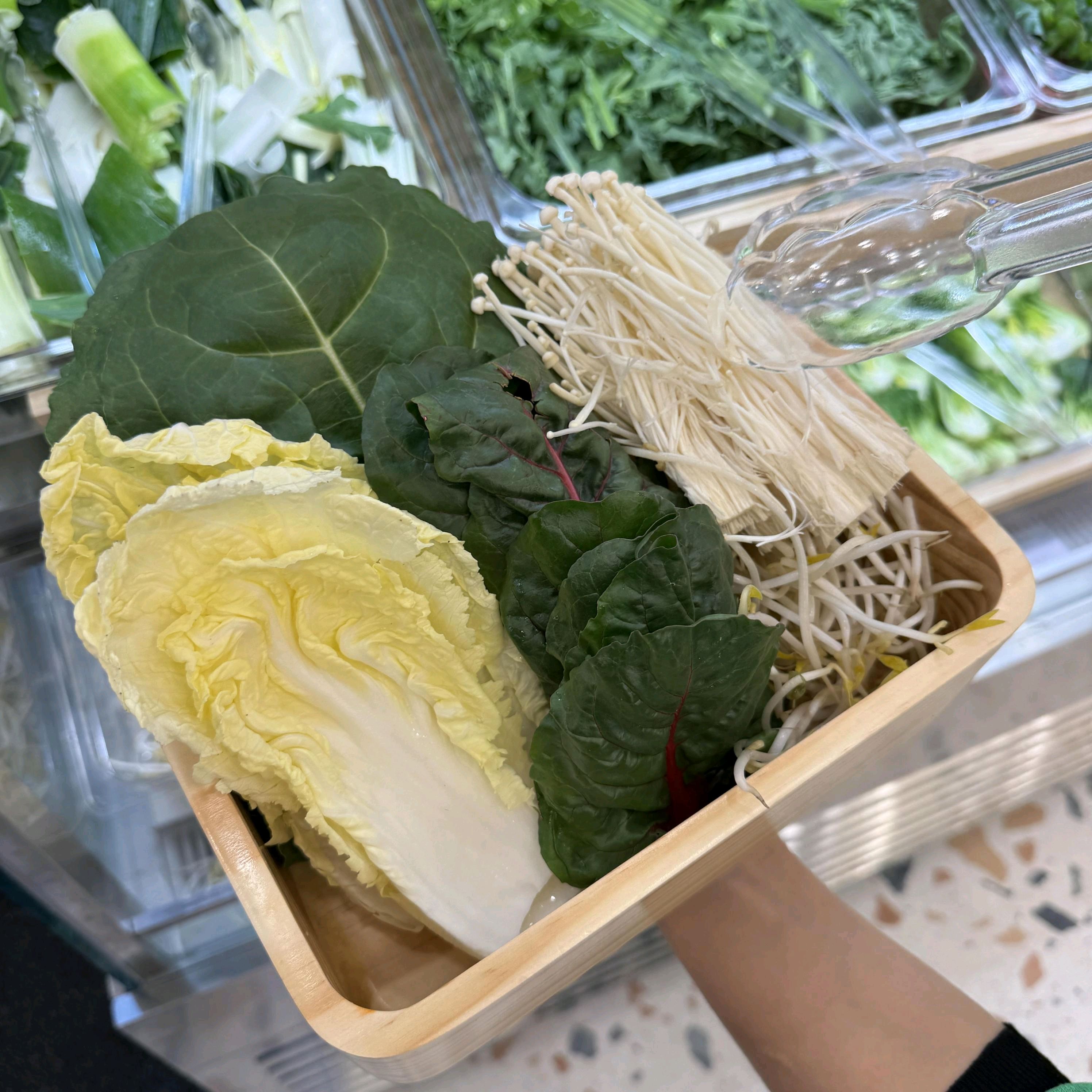 가족들과 오랜만에 나들이 겸 같이 갔더니 구성이 좋네요 전부 소고기라 맛과 질 모두 좋았고