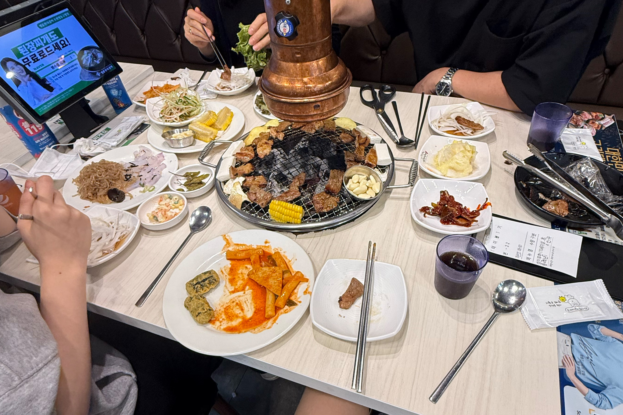 밑반찬이 다양해서 너무 좋아용 그리고 무한리필인만큼 배부를때까지 먹을수있어서 좋았어요 넘