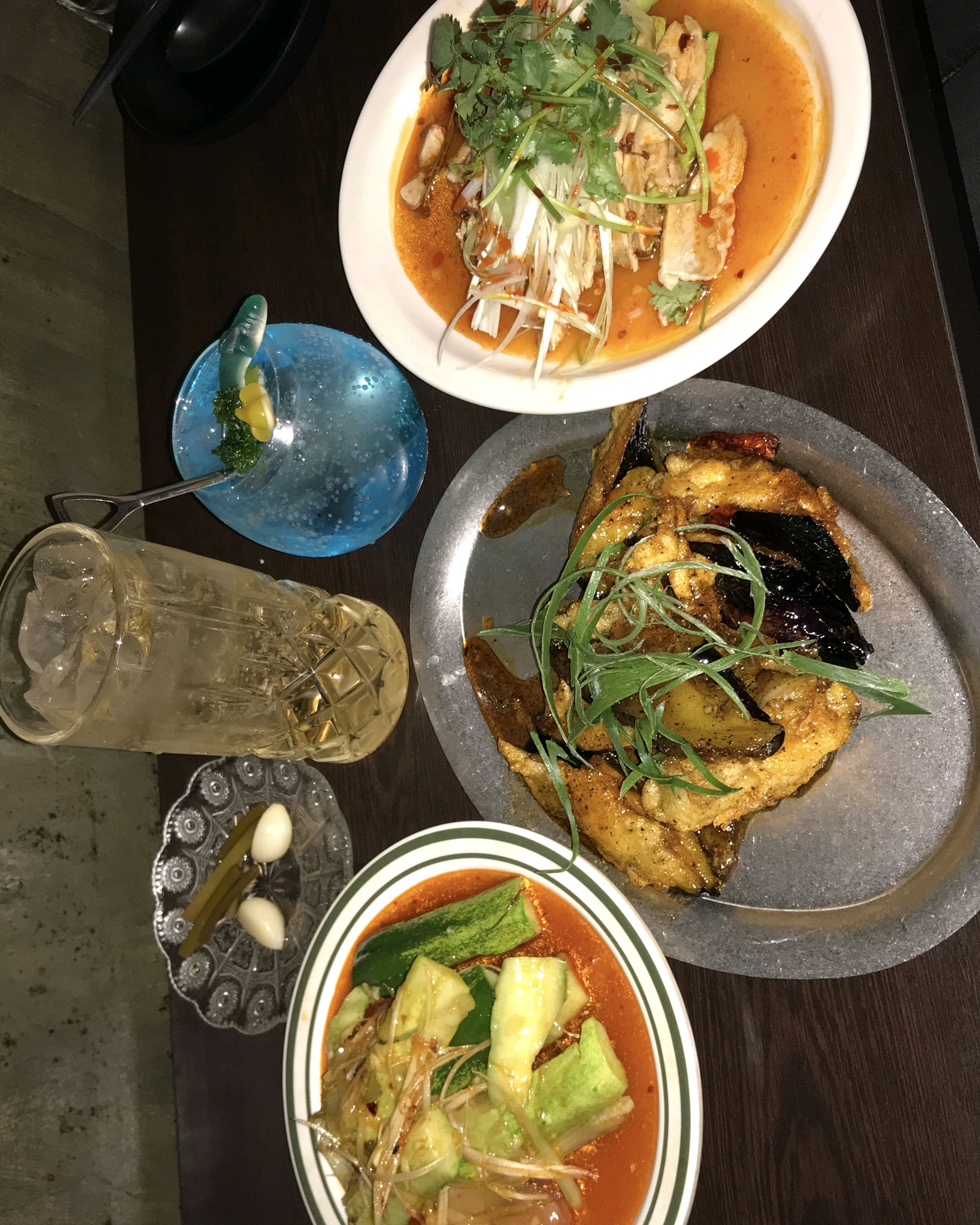 메뉴 양이 적어서 여러개 시켜먹을 수 있다는 장점이 있어요!! 메뉴 다 맛있고 가지튀김은