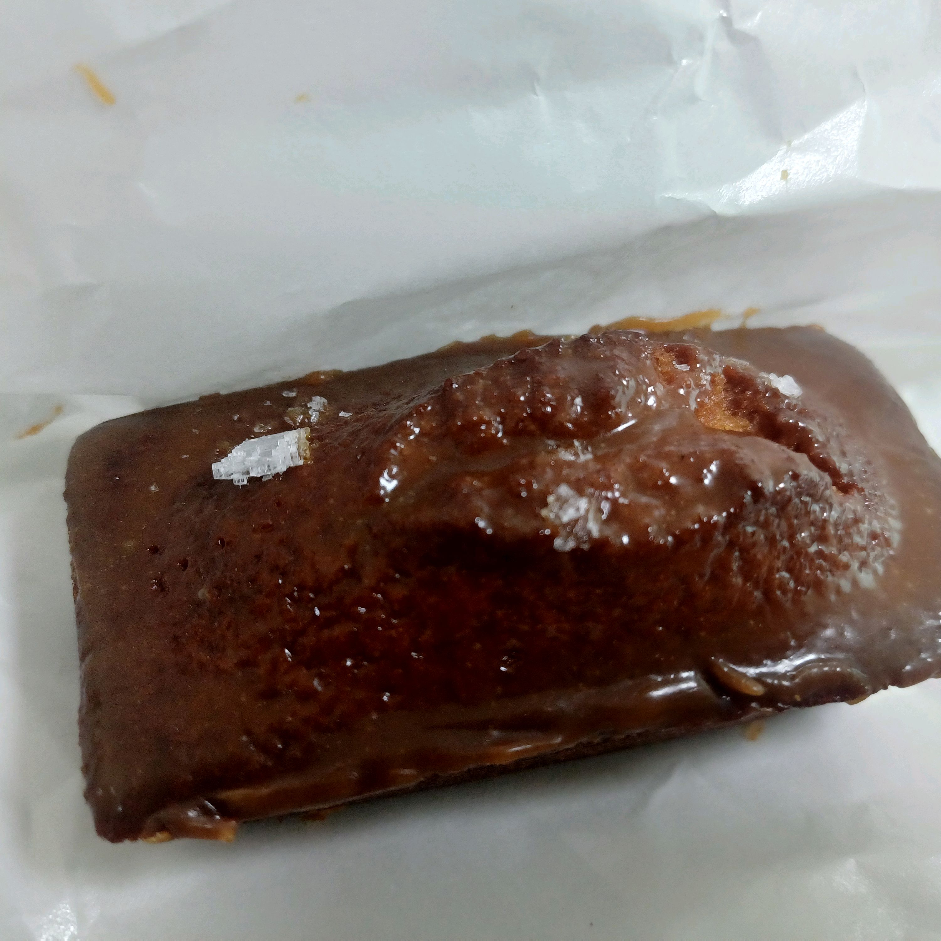 쏠티카라멜휘낭시에에 꽂혔어요 너무 좋아요♡♡♡♡♡♡ - 대전 맛집 그린베이커리