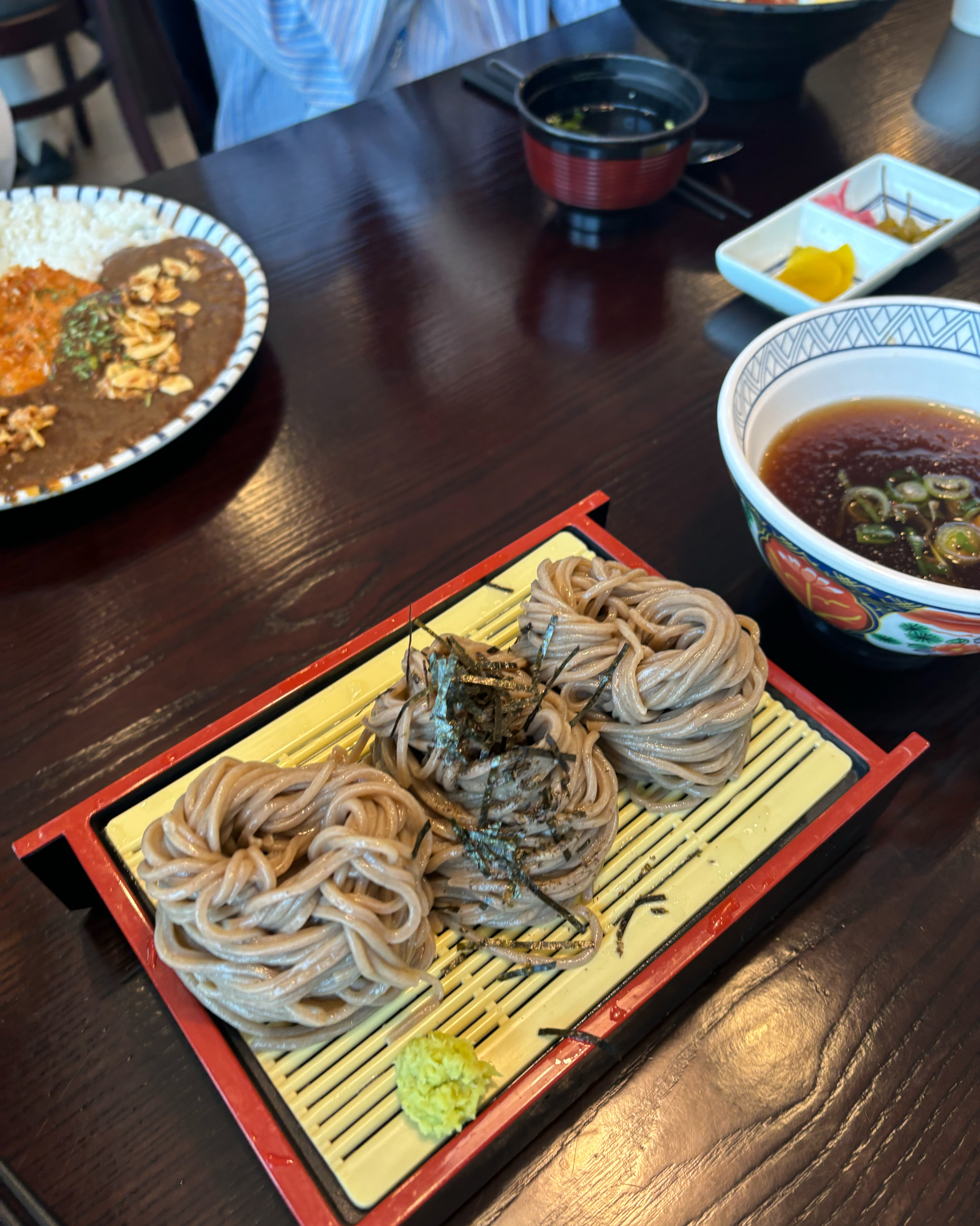 10명 이상을 받아준 유일한 가게입니다!! 맛도 좋아용👍👍 - 과천 맛집 삼동소바 과천펜타원점