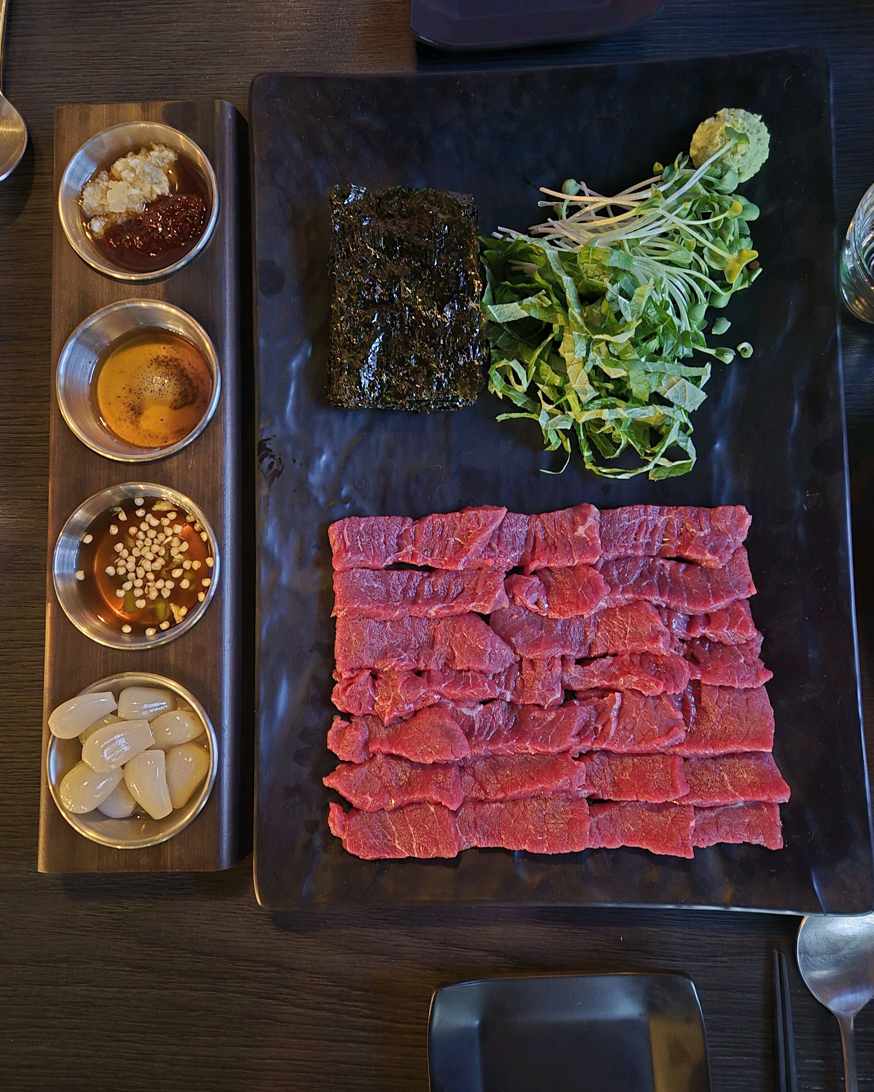 육사시미는 현덕육회죠 - 불당동 맛집 현덕육회 천안점