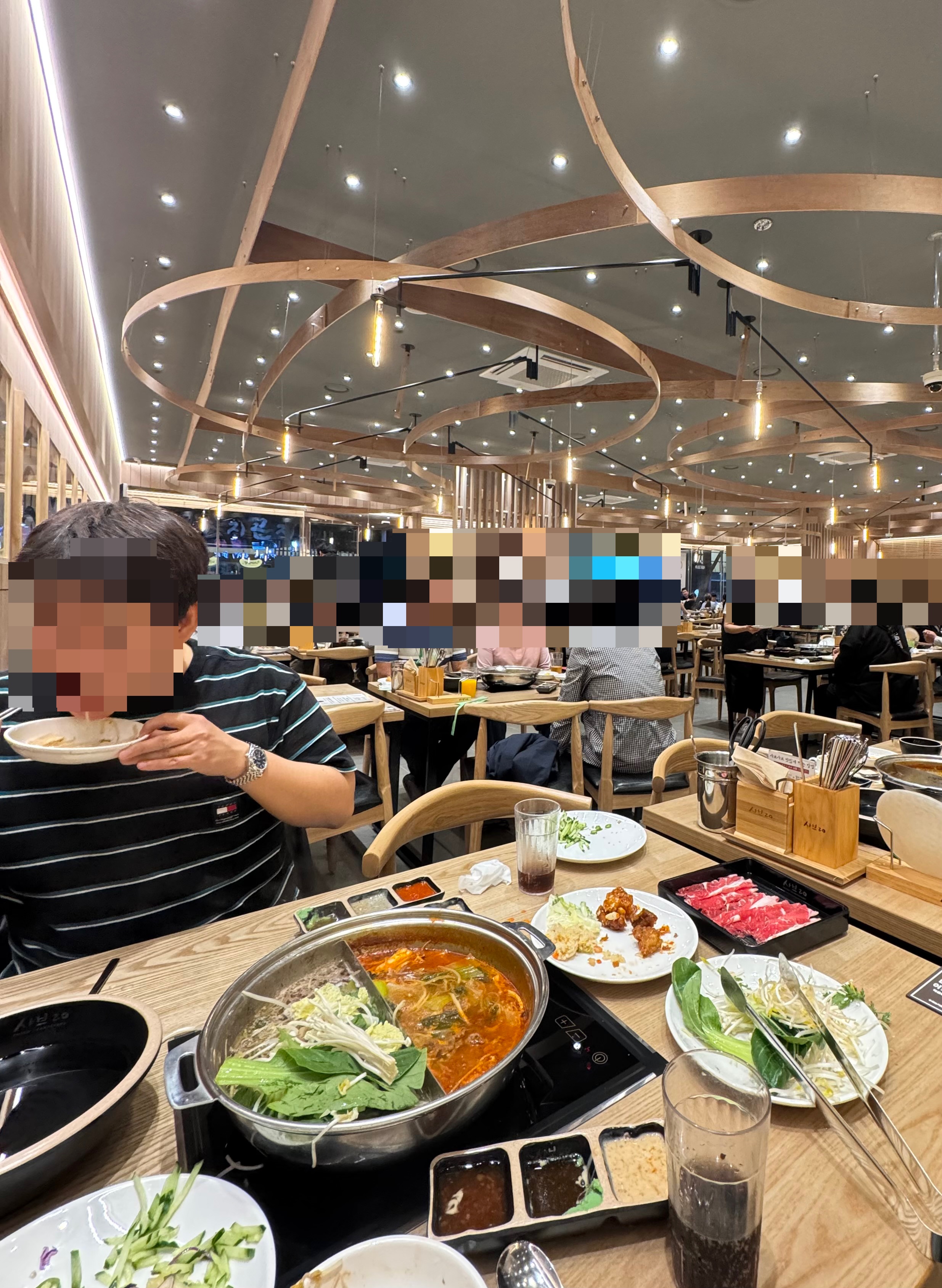샤브20 원래 좋아하는데 이번에 현풍점 새로 오픈한대서 엄청 기대하다가 드디어 오늘 남자친