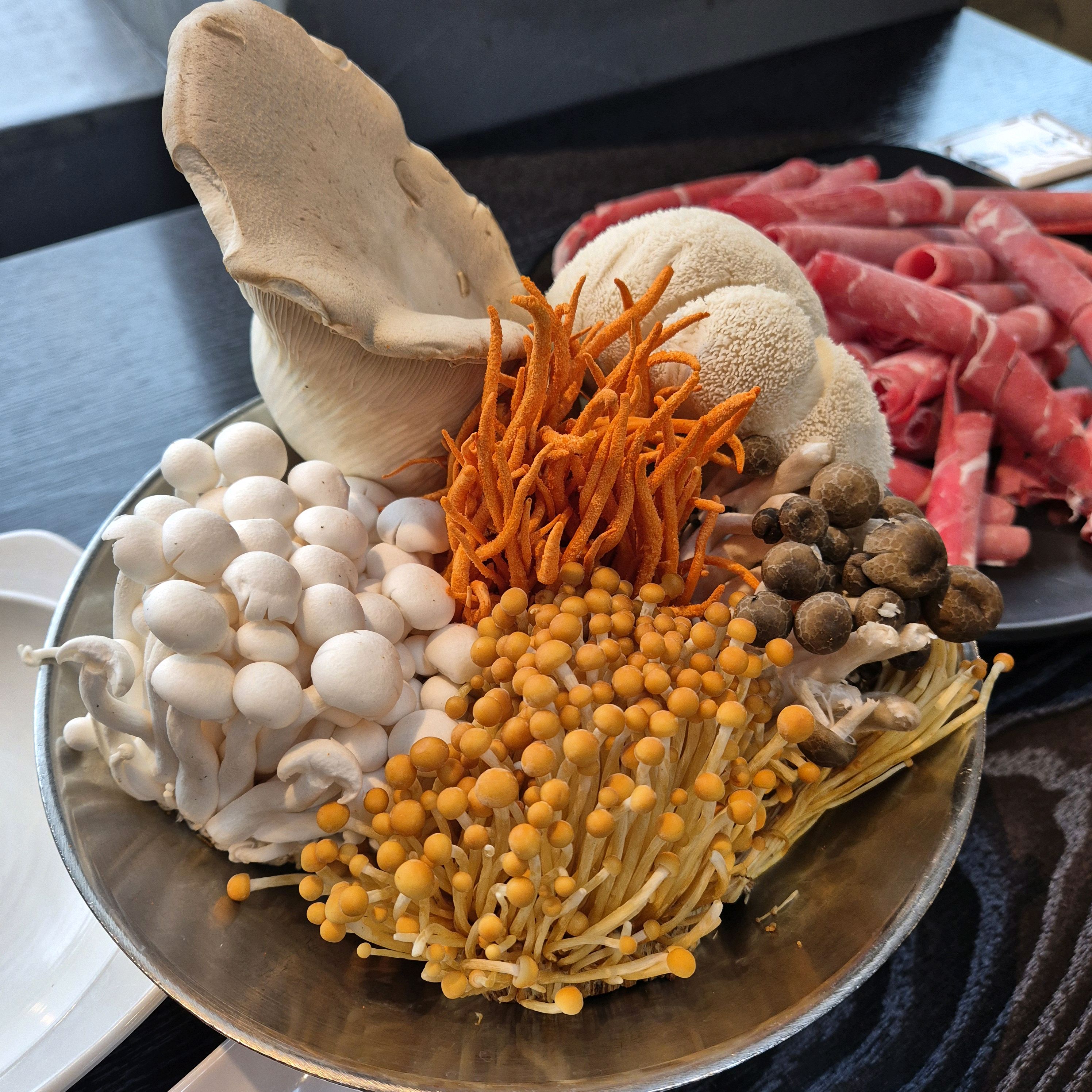 버섯샤브 주문해서 푸짐하고 맛있게 먹고 왔어요 - 단대오거리 맛집 소담촌 단대오거리점