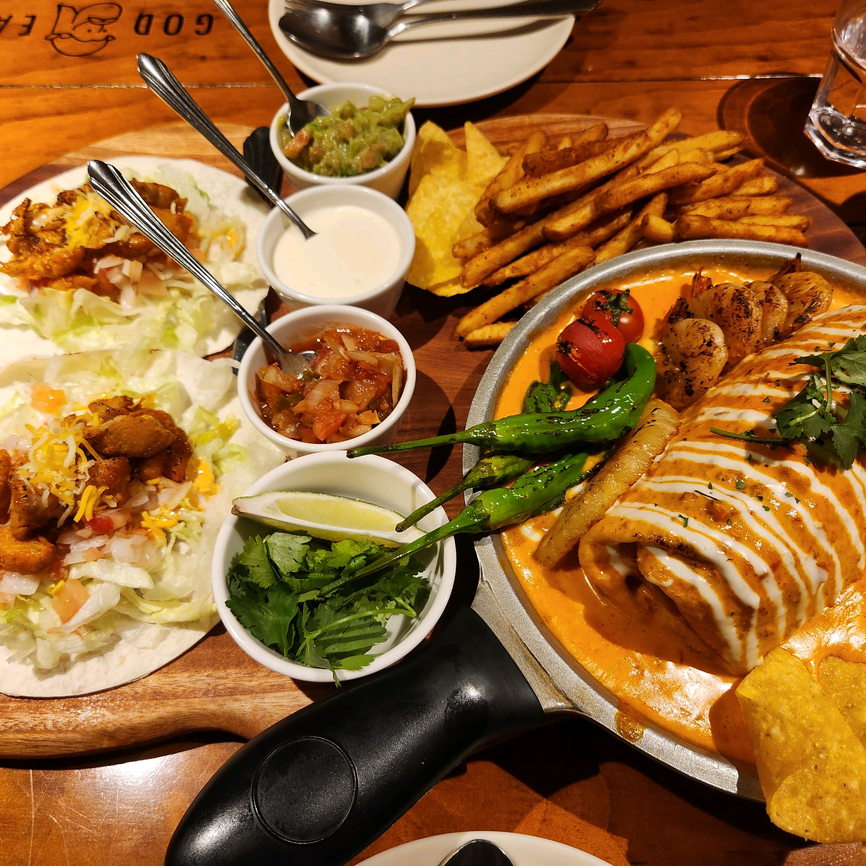 양도 많고 맛도 있어서 행복한 식사했습니다. 진짜 맛있었어요. - 을지로3가 맛집 갓잇 을지로점