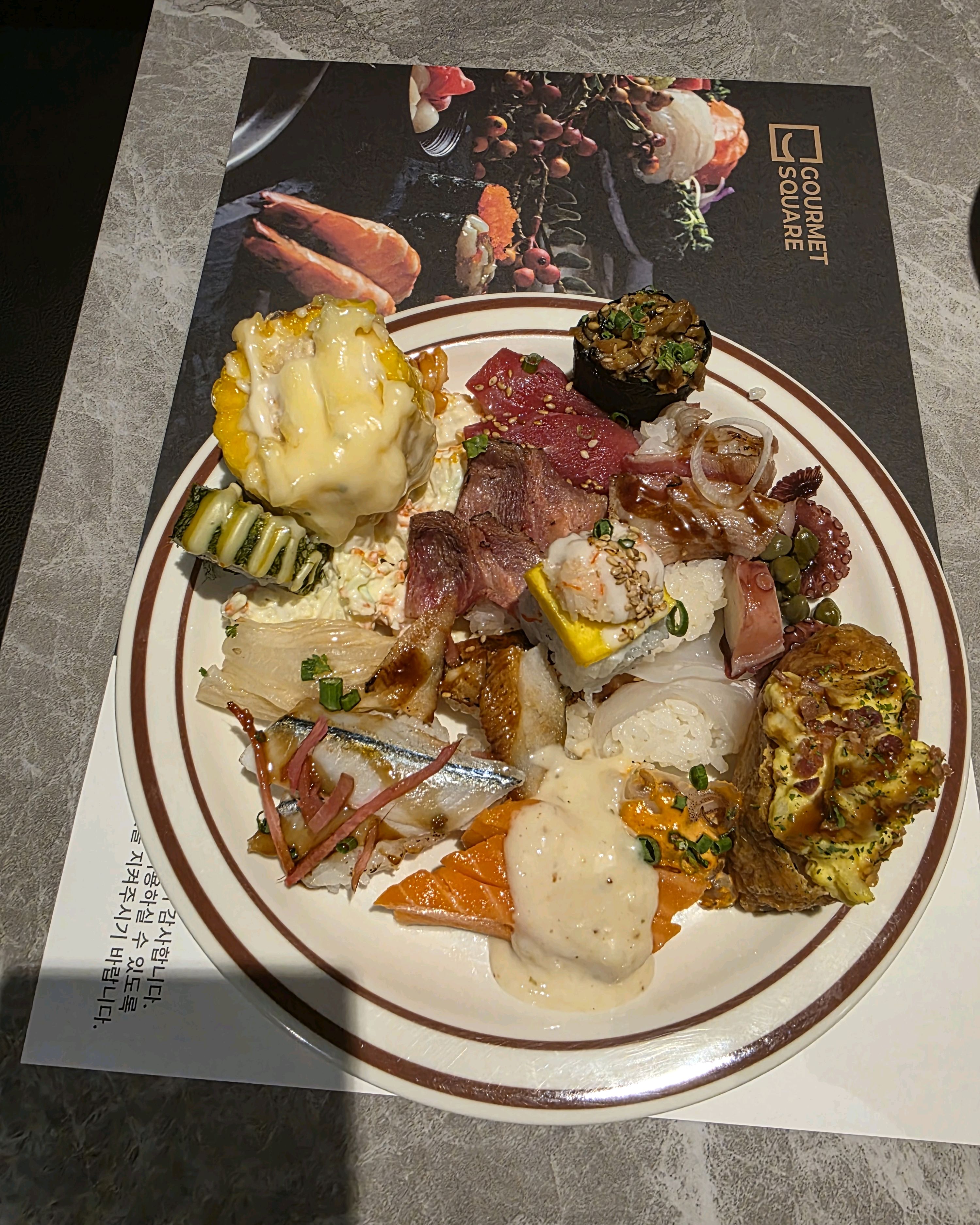 주차도 편하고 가깝고ㅋㅋ 초밥 먹으러 온건데..먹을만 했어요 하하 스프도 맛있고 특히 아이