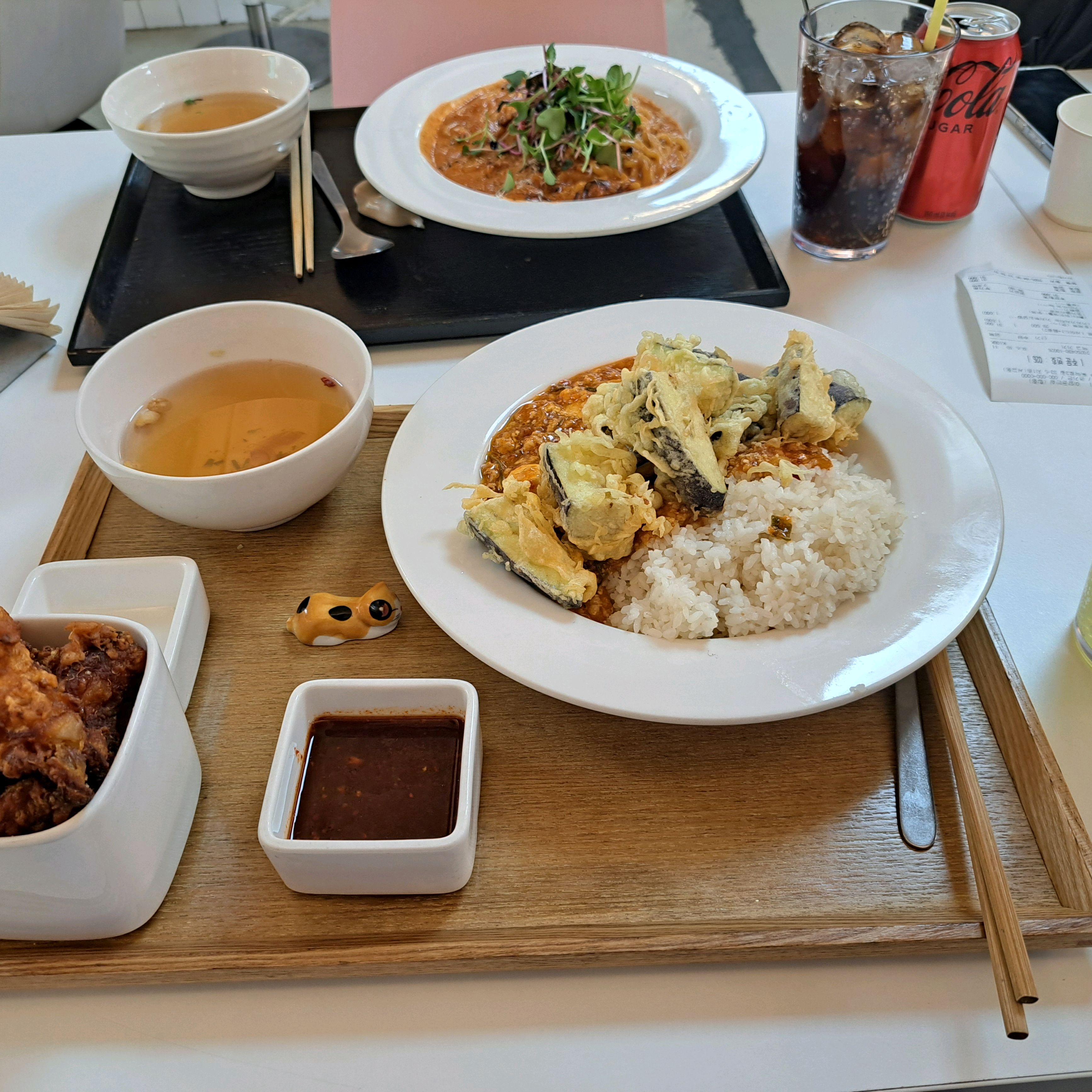 워낙 평도 좋고 웨이팅이 많을거같아서 1시반즈음으로 잡고 먹었어요. - 홍대 맛집 이양권반상 본점