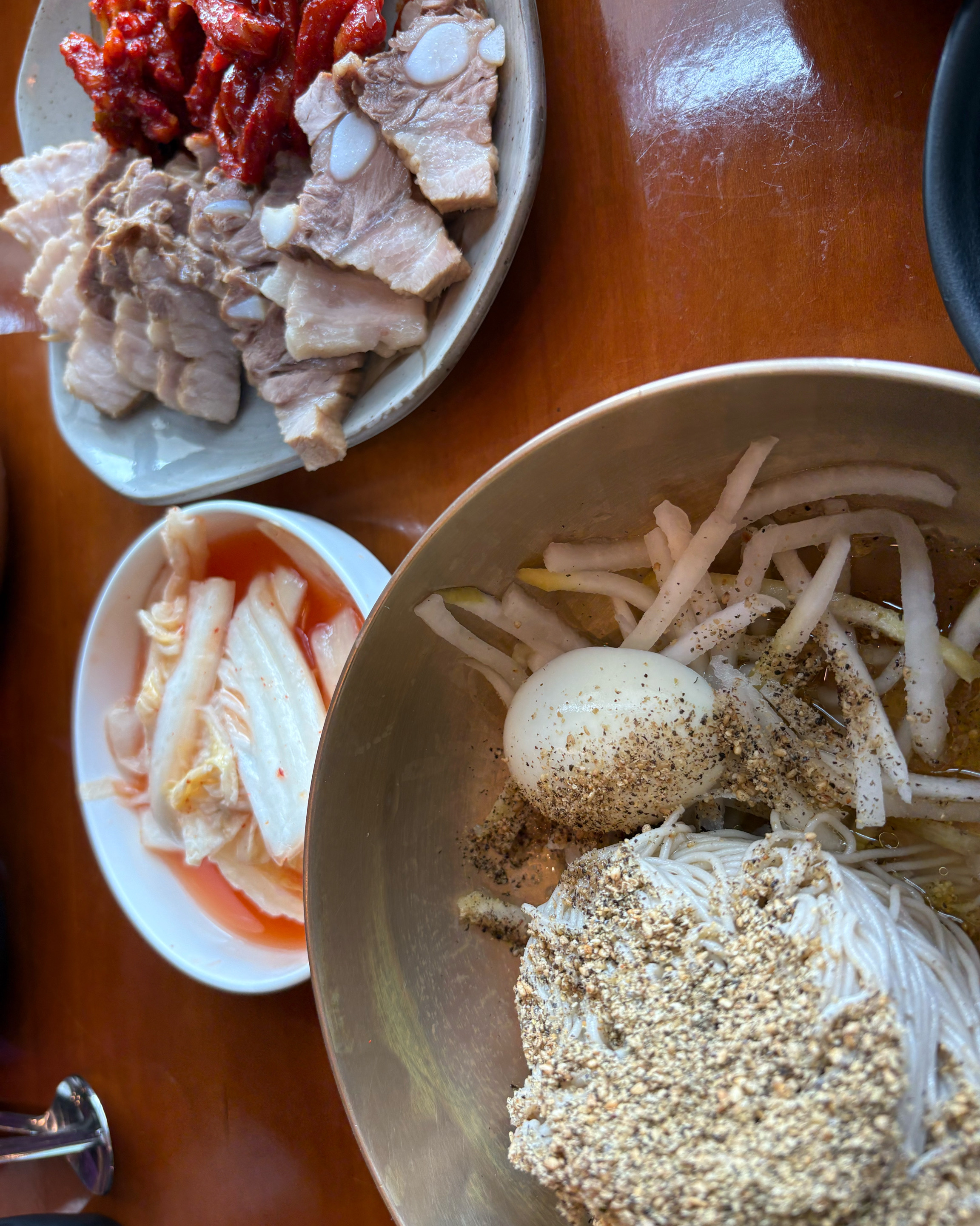 담백하고 너무 맛있어요~ - 제주 맛집 제주순메밀막국수
