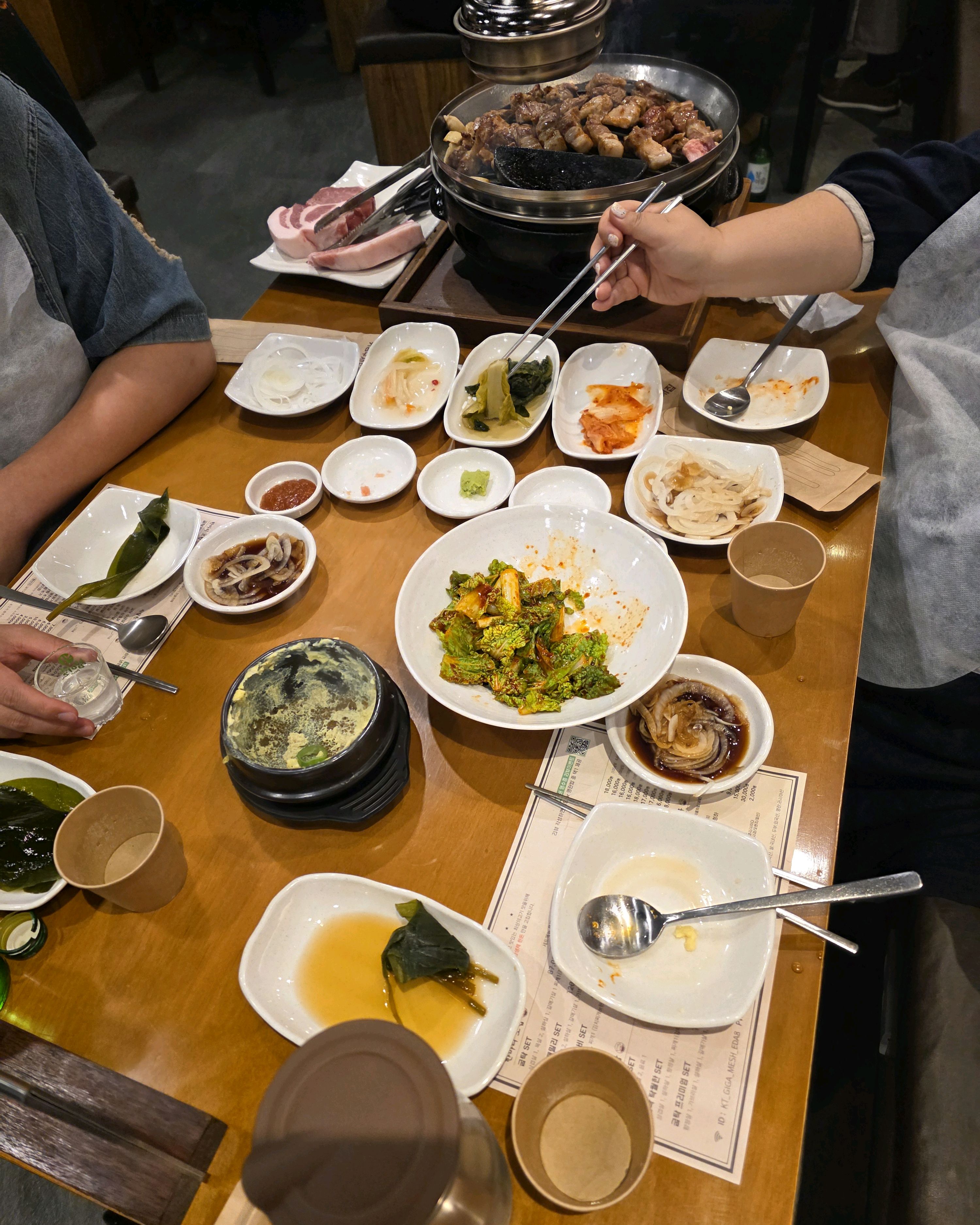 웨이팅을 하는 이유가 있네요 ᆢ고기면고기 사이드까지 완전 맛나요 ᆢ담에도 담담에도 웨이팅을