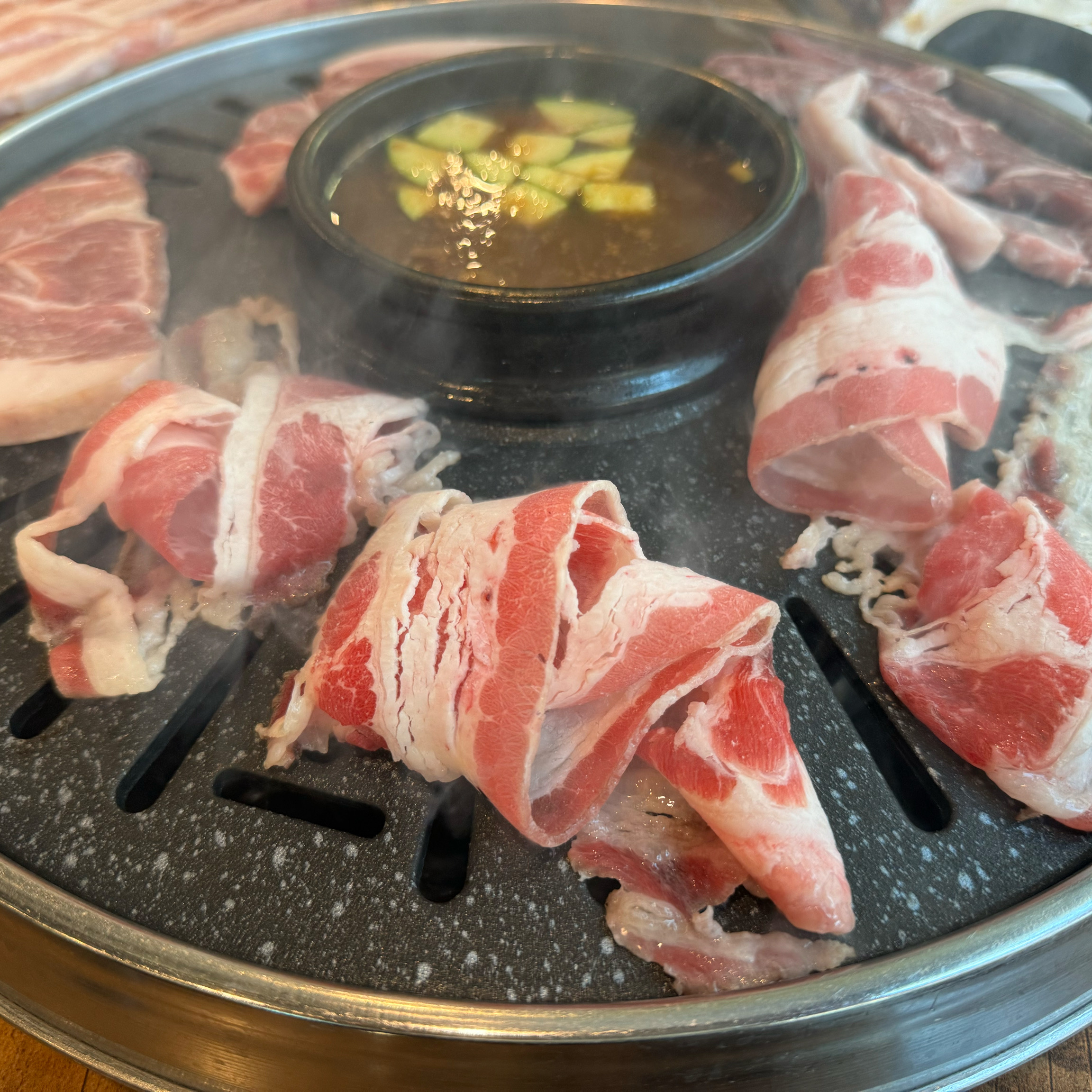 고기질도 좋고 무한이라서 맛있게 잘먹었어요!! 특히 사장님이 친절하세요~ - 불당동 맛집 생고기제작소 불당점