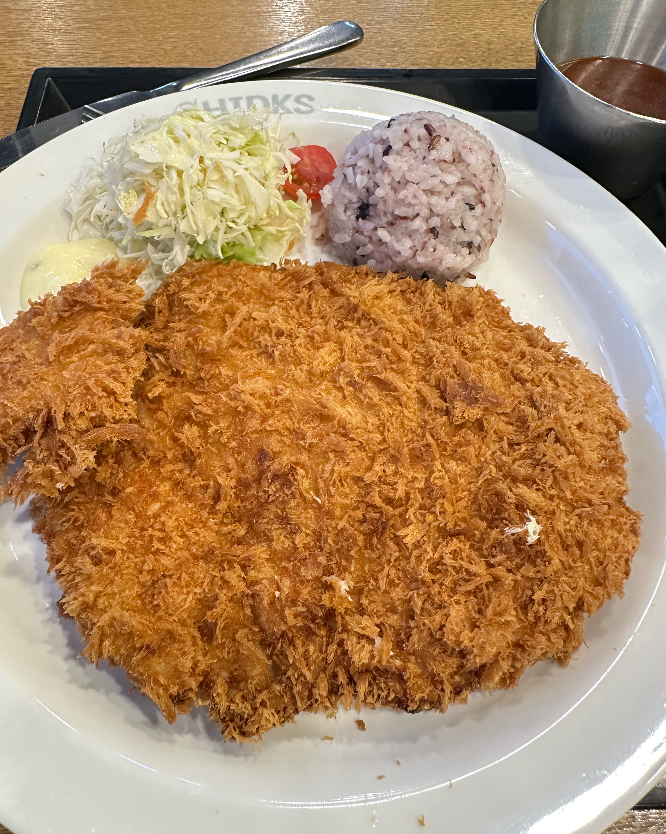 저녁시간 웨이팅길지않았고 빠르게 나와서 맛있게 잘먹구왔습니다.저는 홍익 매곡점이 가장맛있어