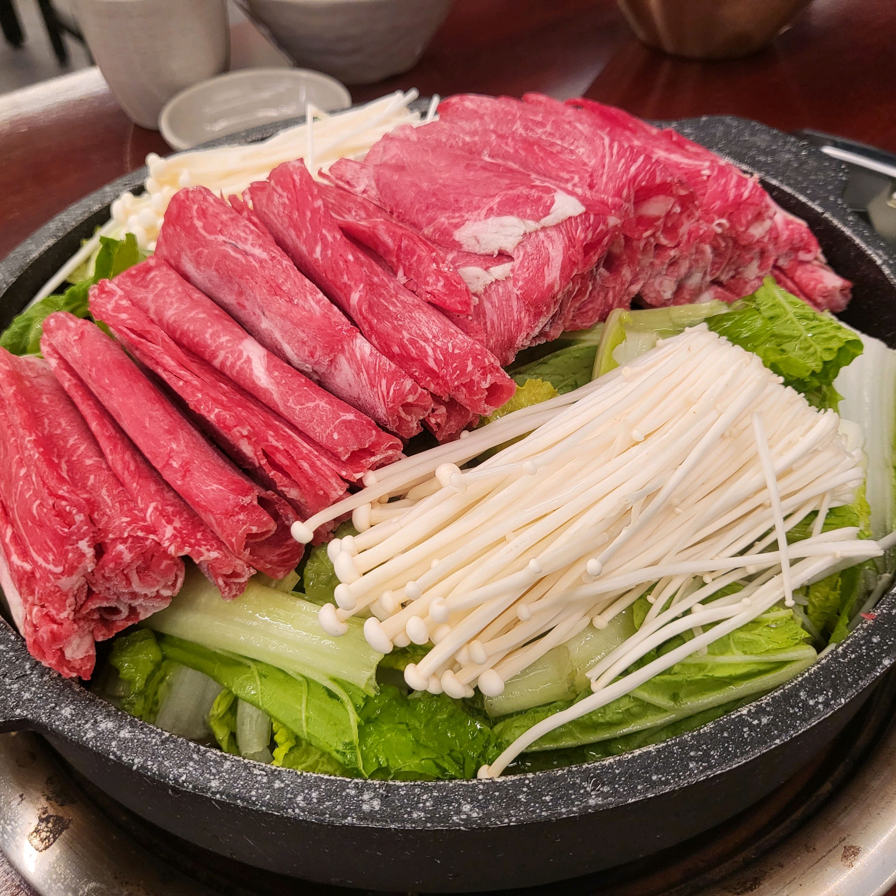 여기 너무 맛있고 친절해요!!! - 인천 맛집 우이며녹 x 백합칼국수 영종 마시란점
