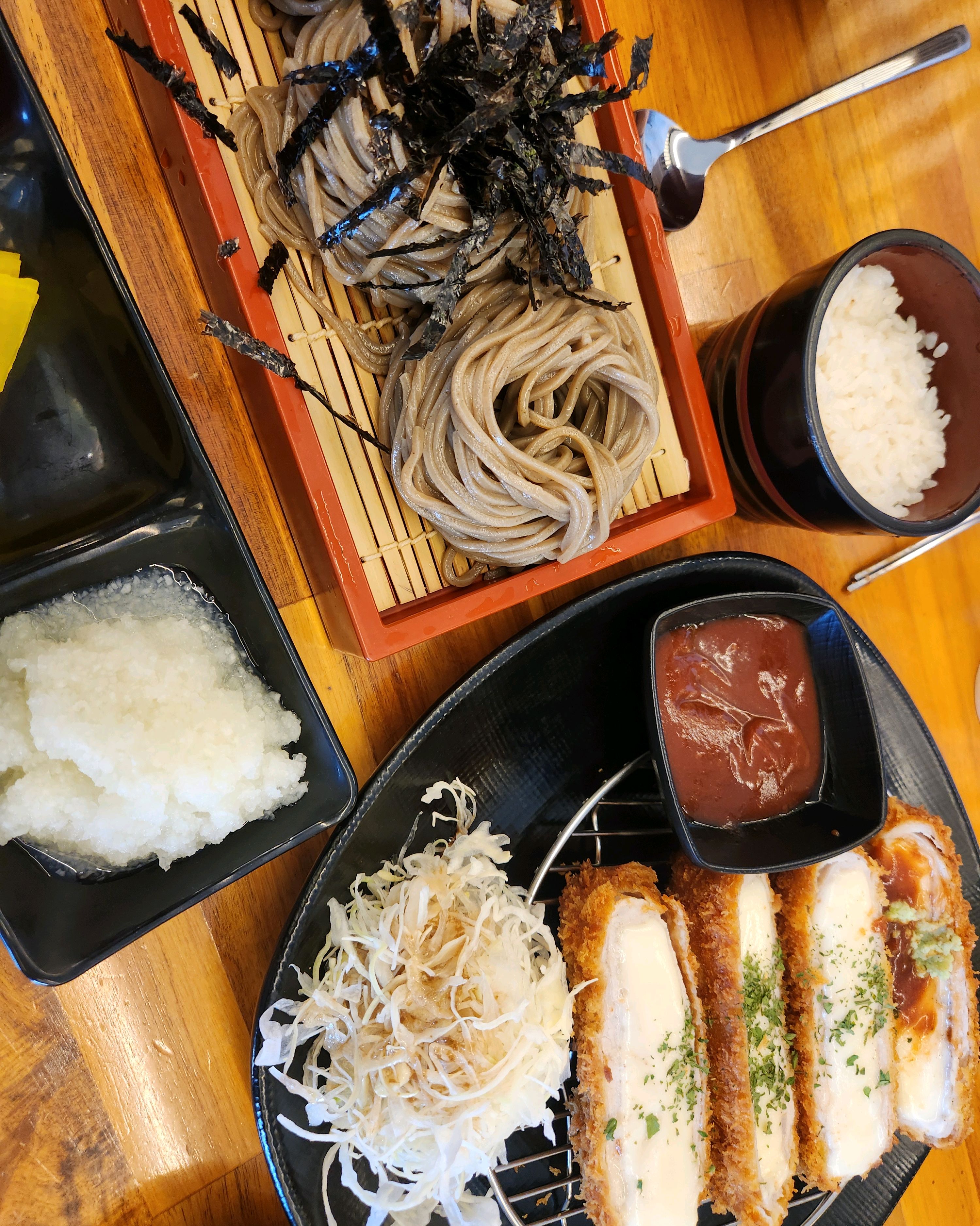 날씨가 더워지니 소바가 저절로 생각나네요 - 군산 미장동 맛집 삼동소바 군산점