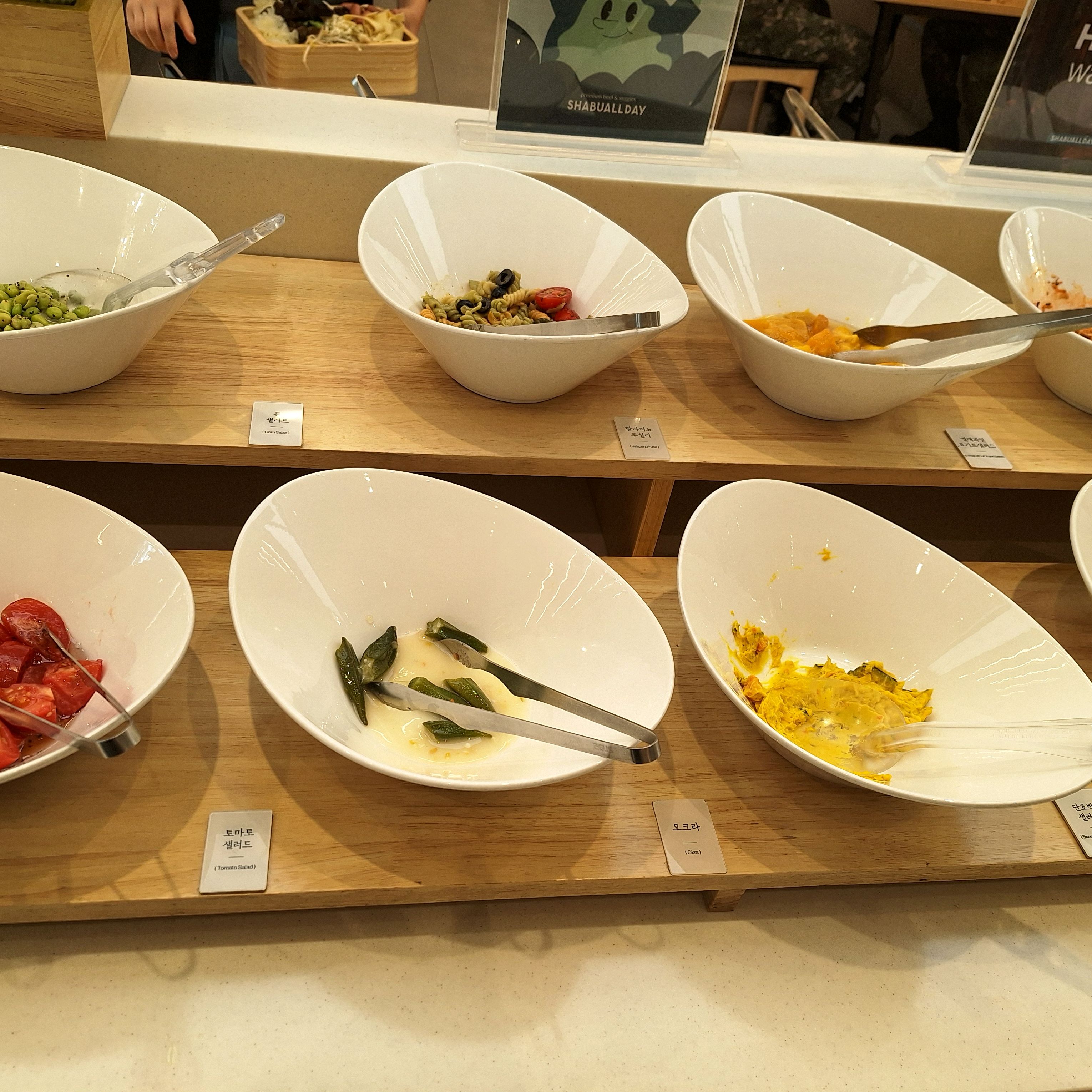 샐러드가 신선하고 맛잇게 먹었어요~요 다음에 또 이용할께요. - 창원 진해 맛집 샤브올데이 창원진해점