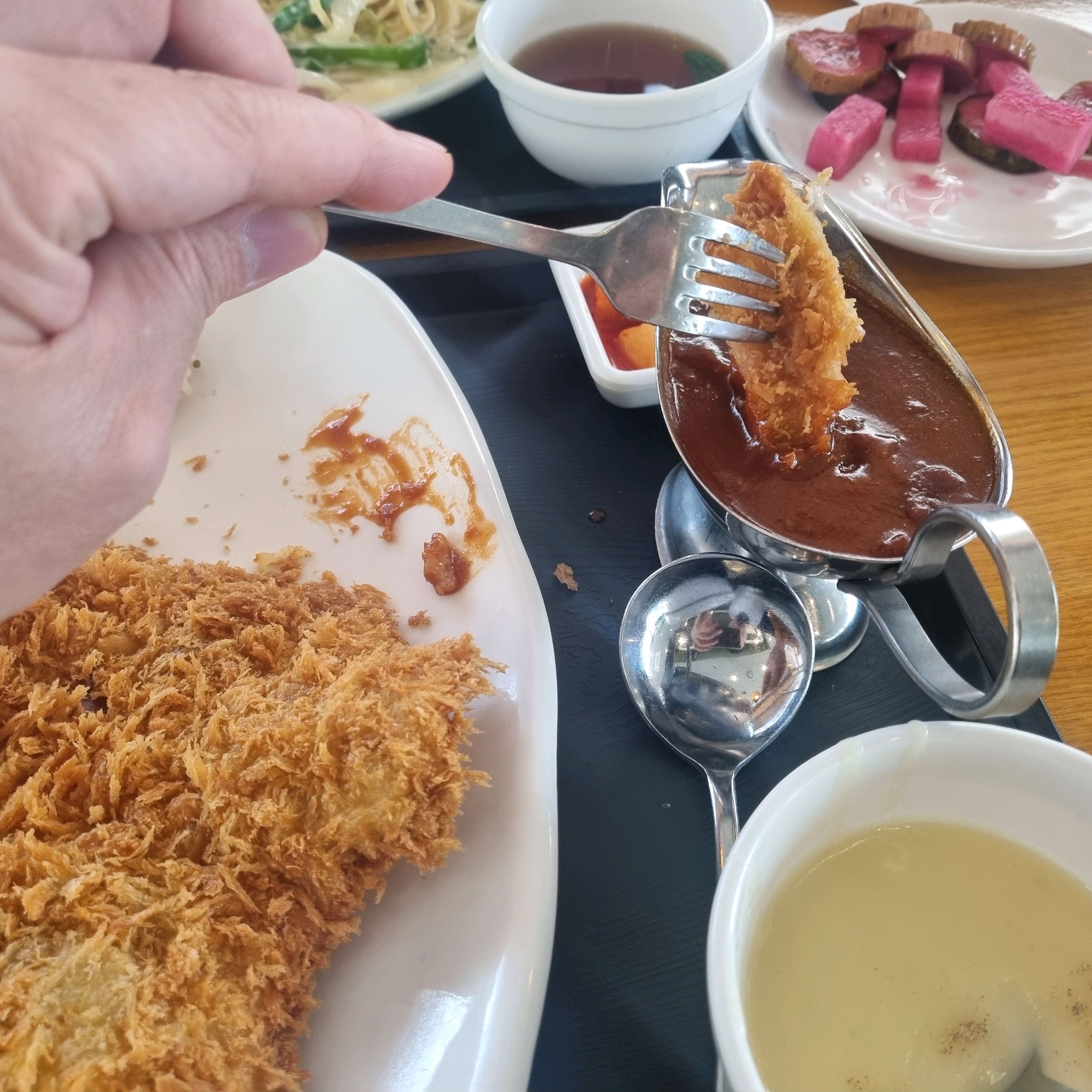 부산에서 경산으로 출장왔다가 - 영대 맛집 홍익돈까스 경산영대점