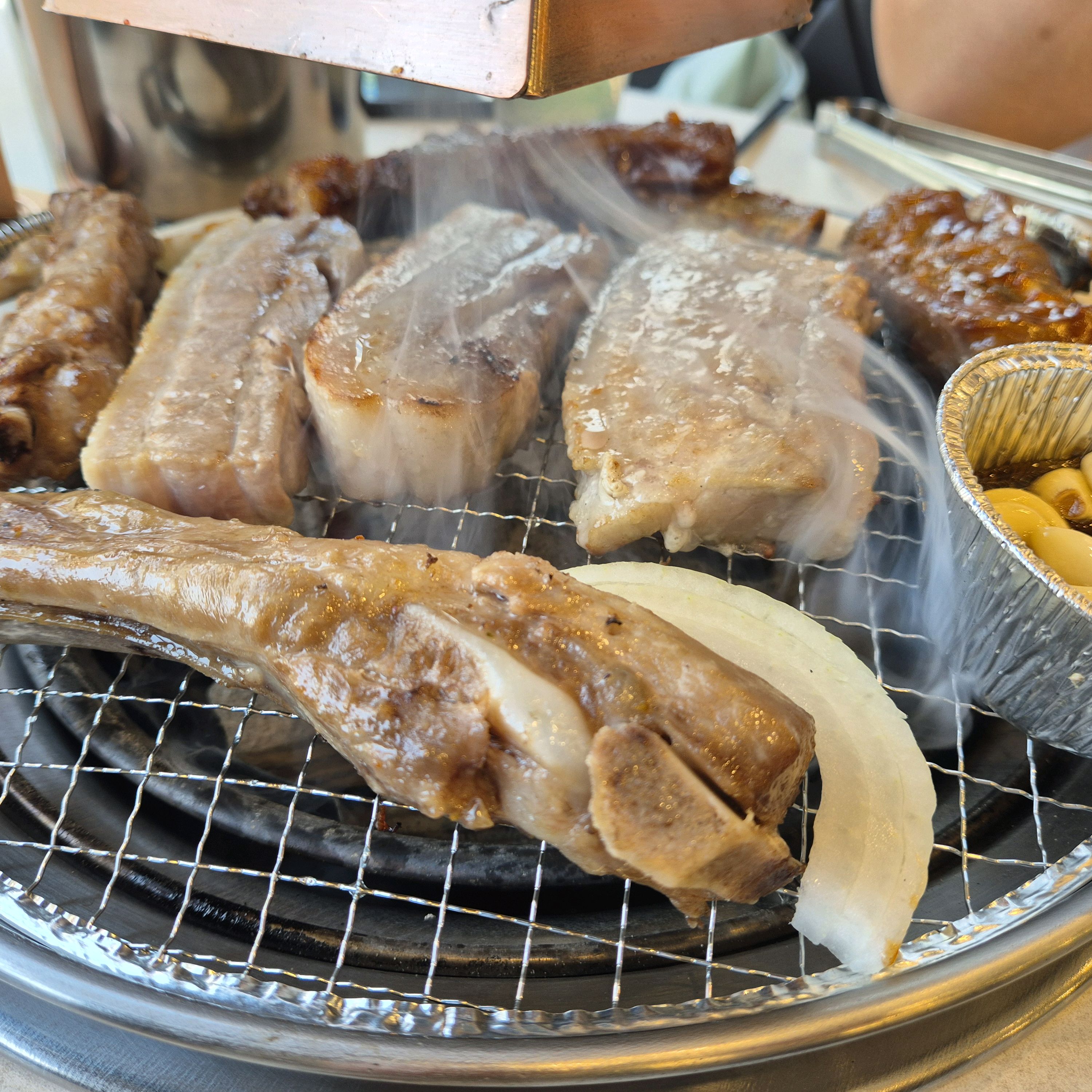 고기 진짜 맛있고. 질도 좋아요 너무 맛있어요. - 대전 맛집 육미제당 대전괴정롯데점