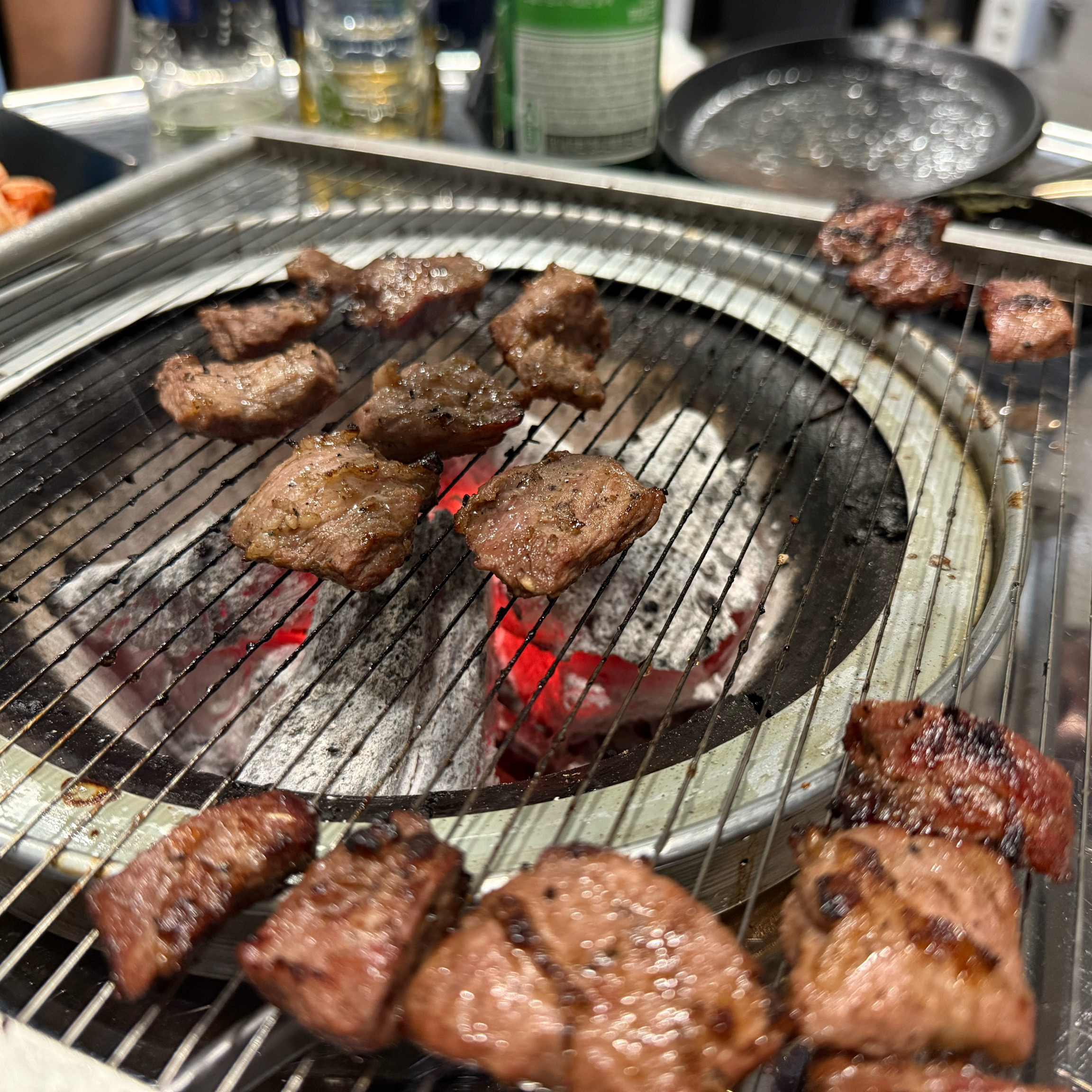 리뷰 보고 처음 와봤는데 청국장이랑 계란말이 기본으로 주는 거 진짜 최고…!!!! 너무 맛