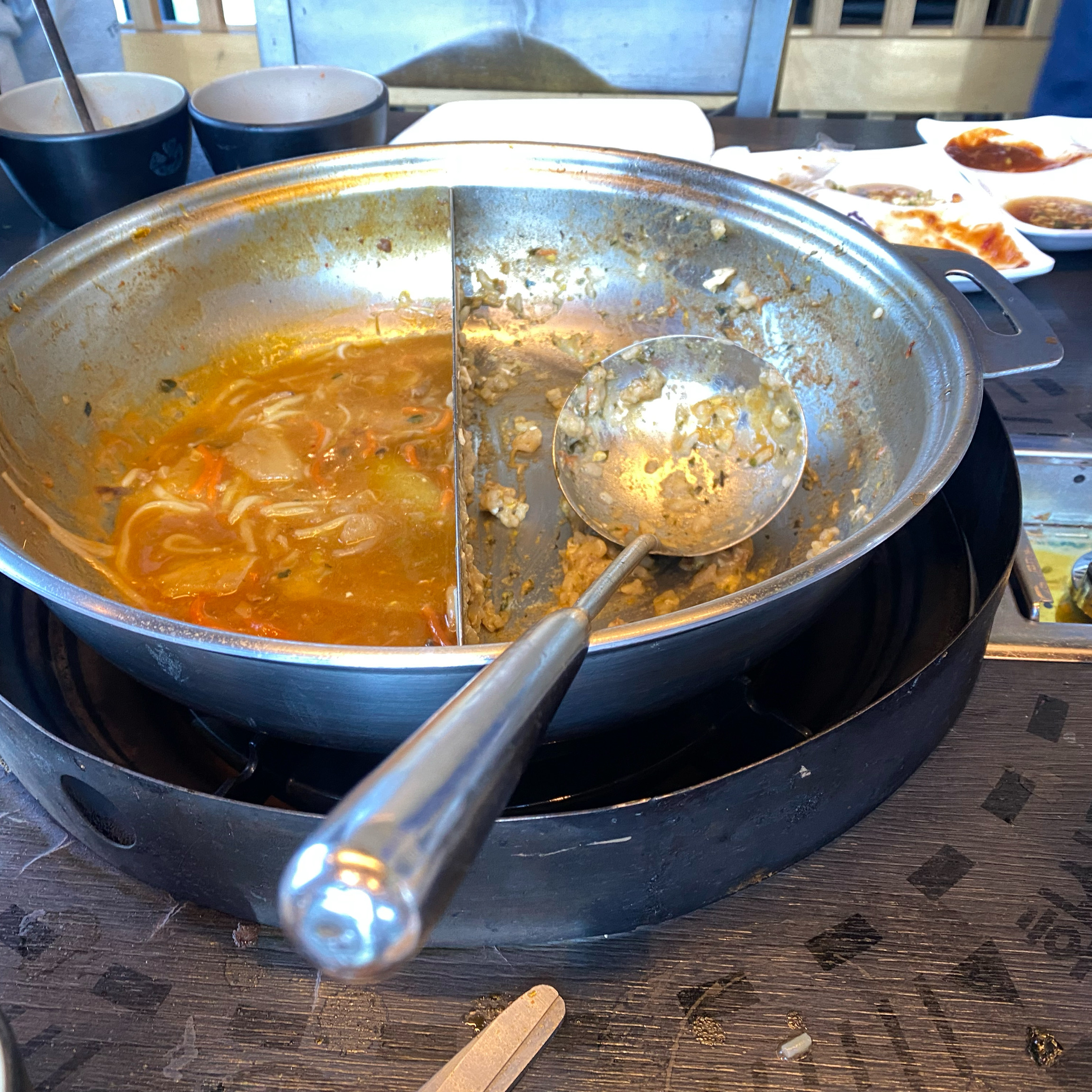 원래데이트로 자주 갔는데 이번엔 가족이랑 같이 방문했어요. 샤브샤브라 소화도 잘되고 부담도