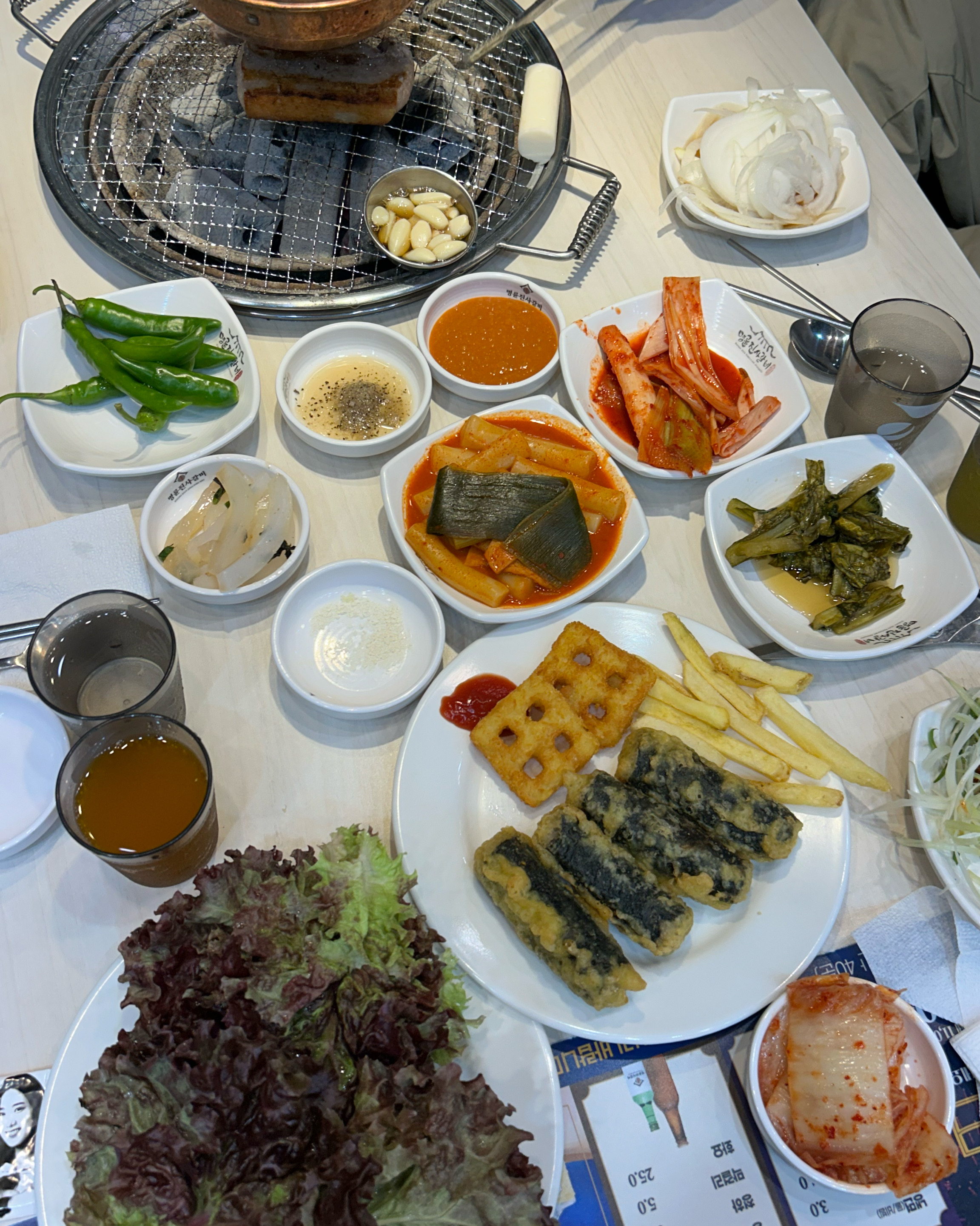 셀프바 너무 좋아요!! 맛있는거 잔뜩 있어요 ㅎㅎㅎㅎㅎ 가성비 최고에요 ㅠㅠ 그리고 죽전