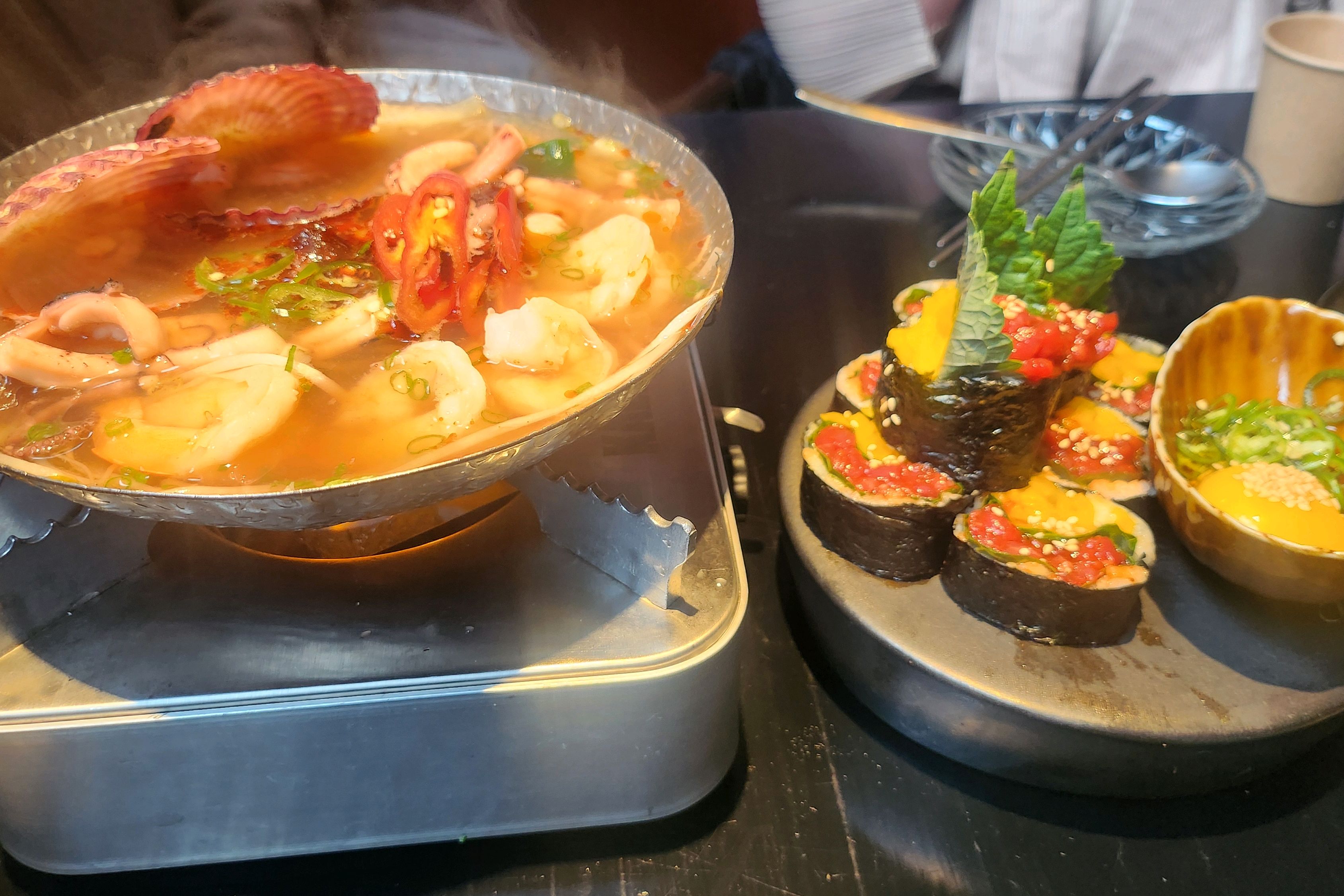 메뉴 리뉴얼되고는 처음 왔는데 - 불당동 맛집 심도
