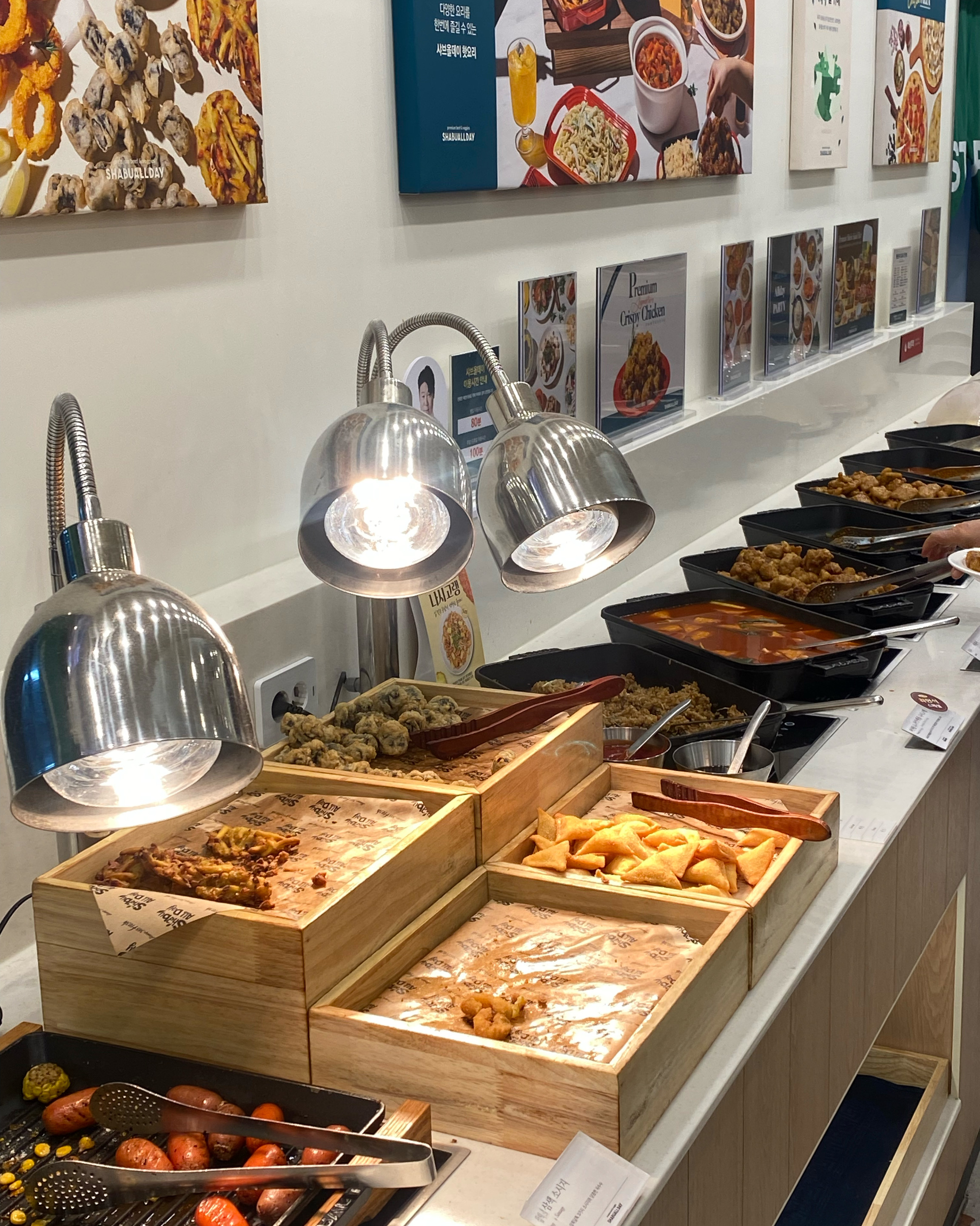 첫방문인데 재료도 신선하고 사이드 메뉴가 맛있어서 만족도가 커요. 전체적으러 훌륭합니다 - 일산 화정 맛집 샤브올데이 고양화정점