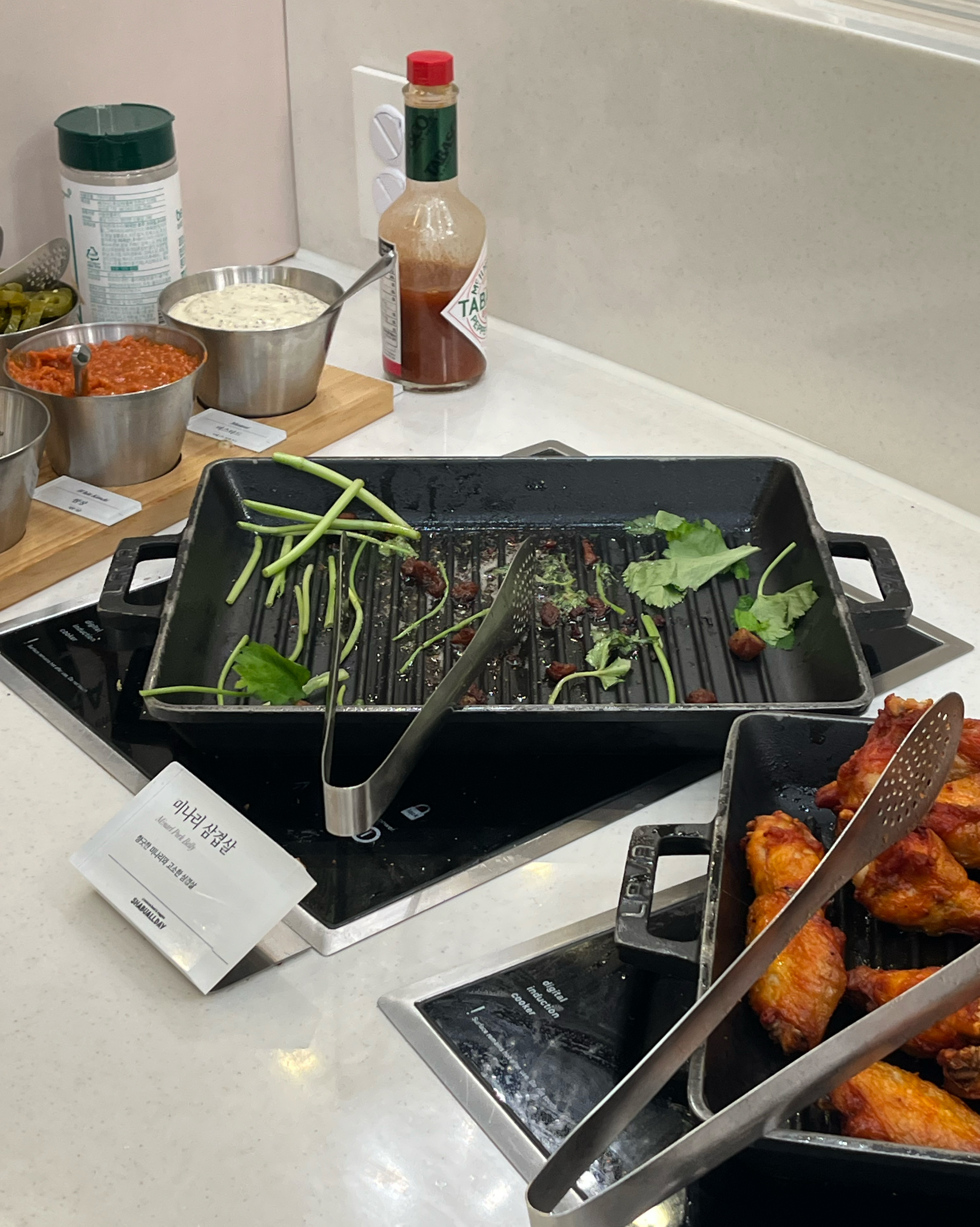 음식 채워지는데 기본 15분 이상이고요 - 수원 정자동 맛집 샤브올데이 수원정자점