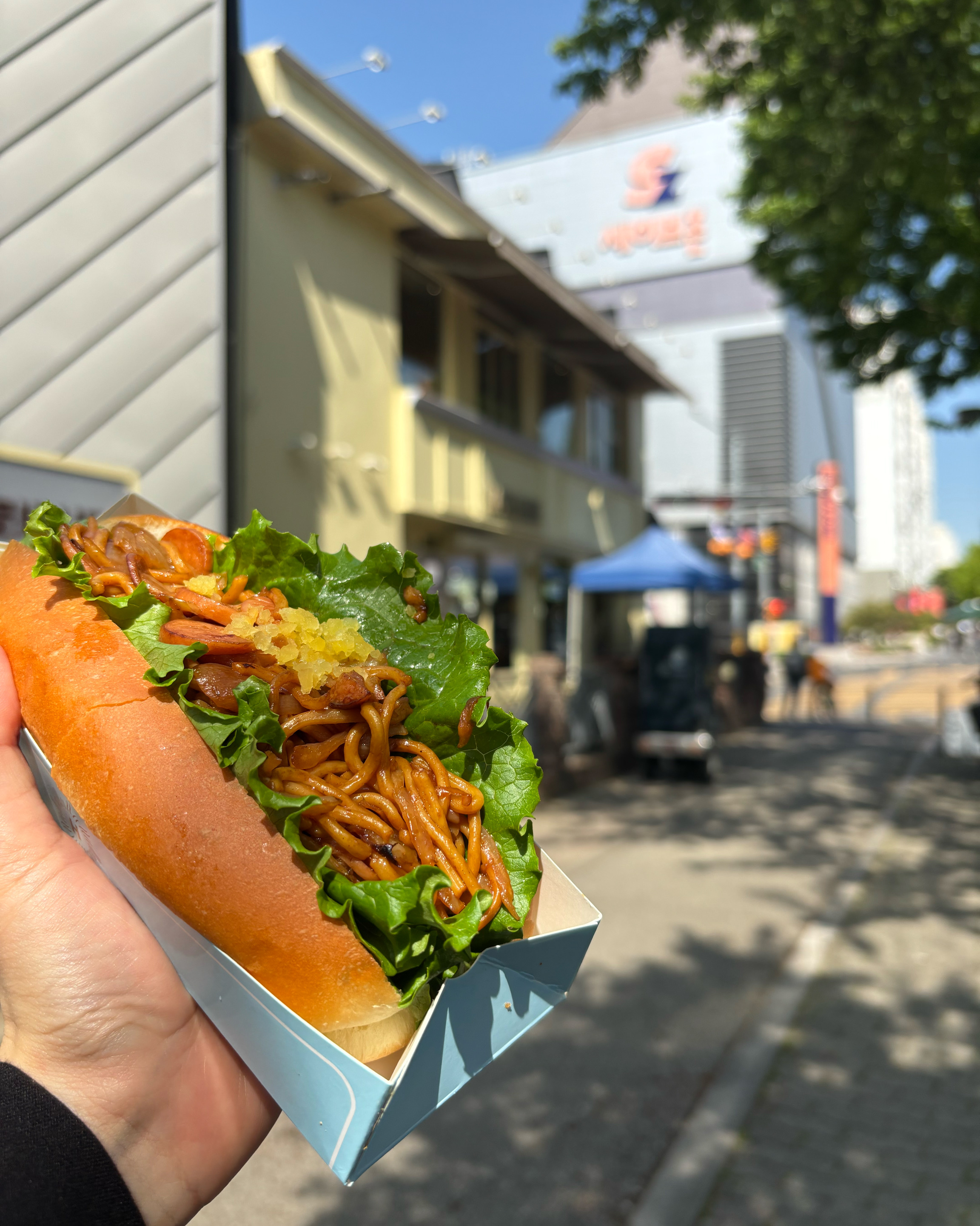 내부는 사람이 많아서 못찍었는데 도착하자마자 3시에 하레치즈가 나와서 운좋게 구매했습니다.
