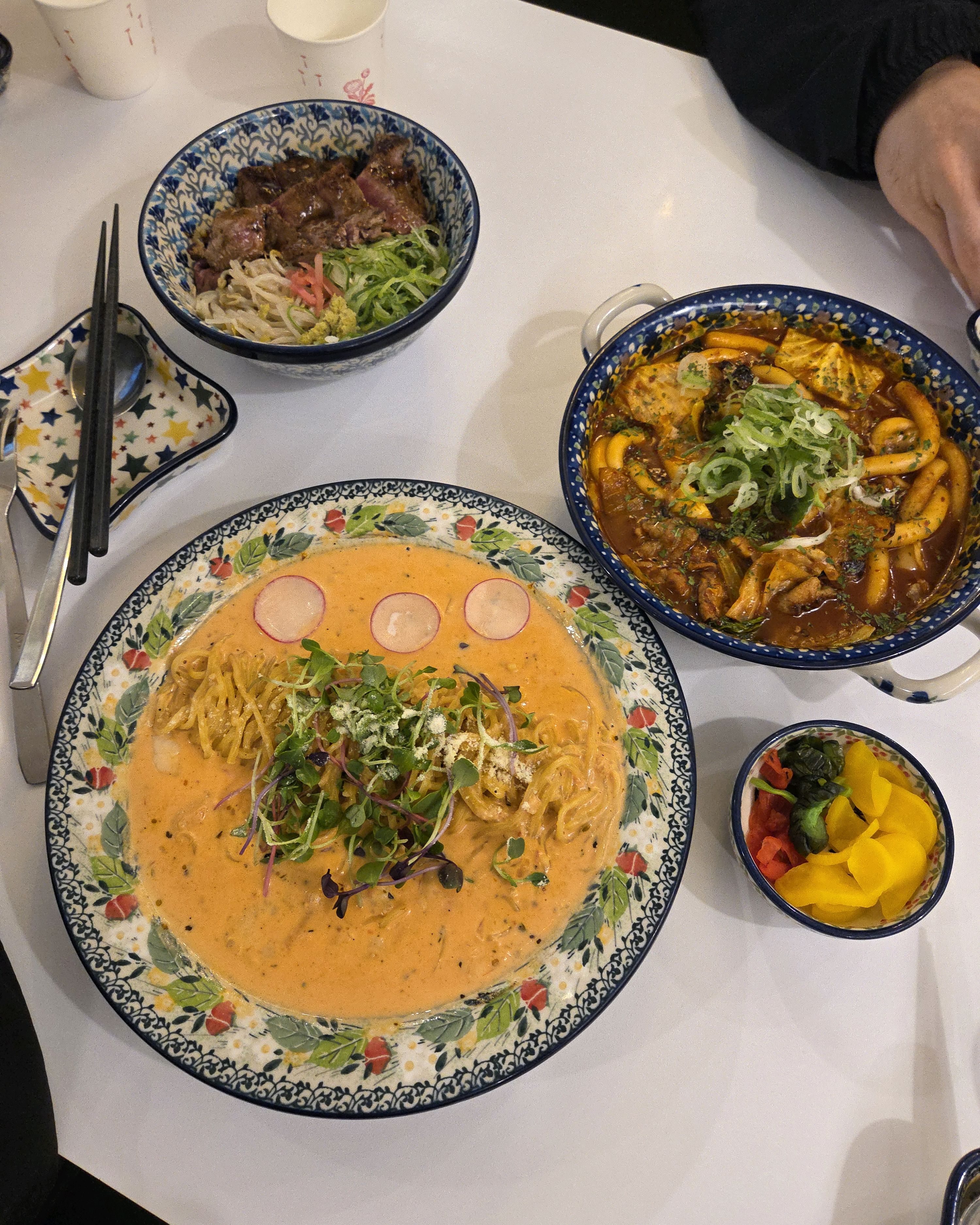 아이랑 방문했믄데. 로제. 안맵게도. 가능해서 아이도. 잘 먹어요 .떡볶이도. 맛있고. 스