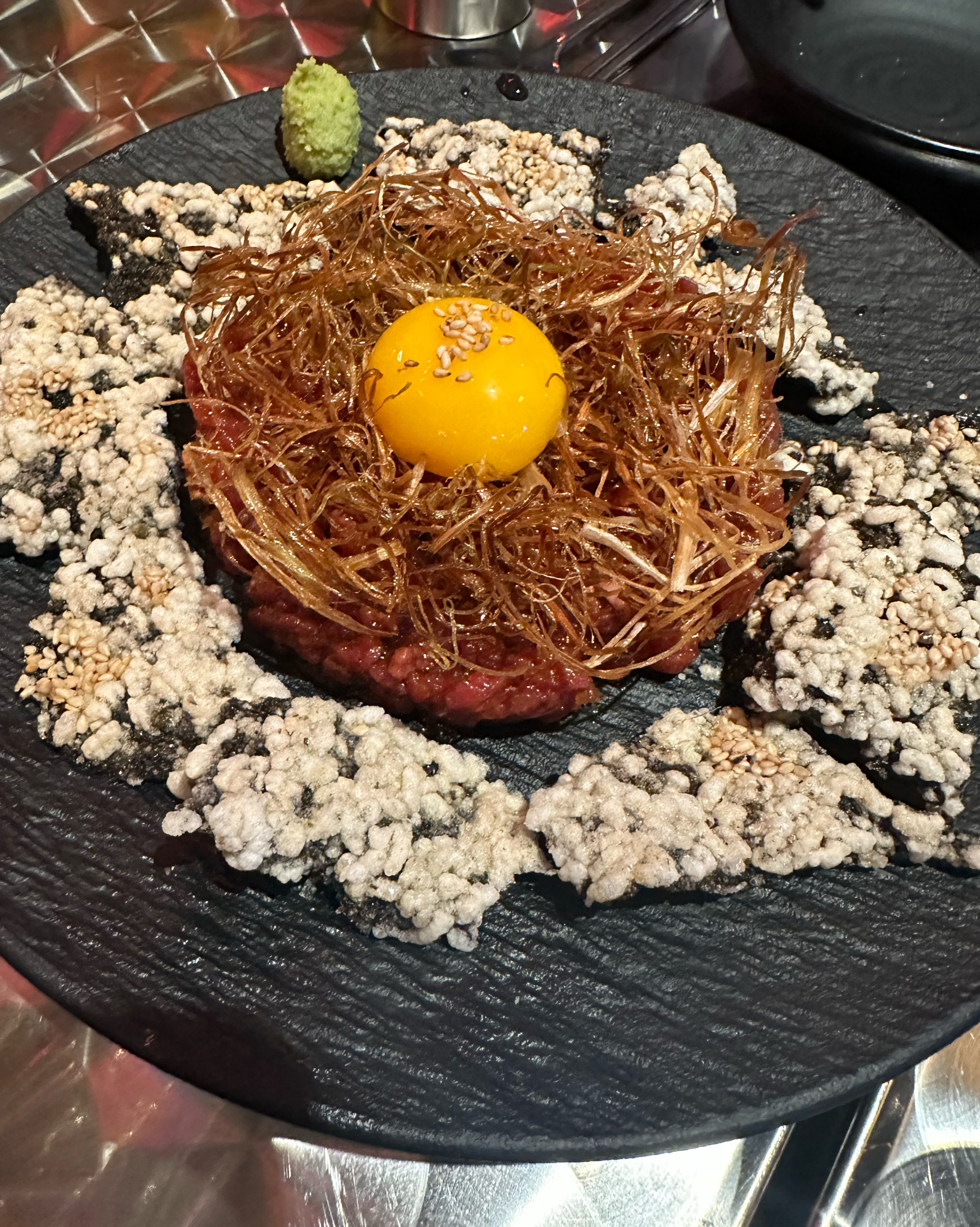 이번에 친구 추천으로 방문하게 되어서 육회 먹는데 너무 맛있어요 꼭 추천드리고 초당 옥수수