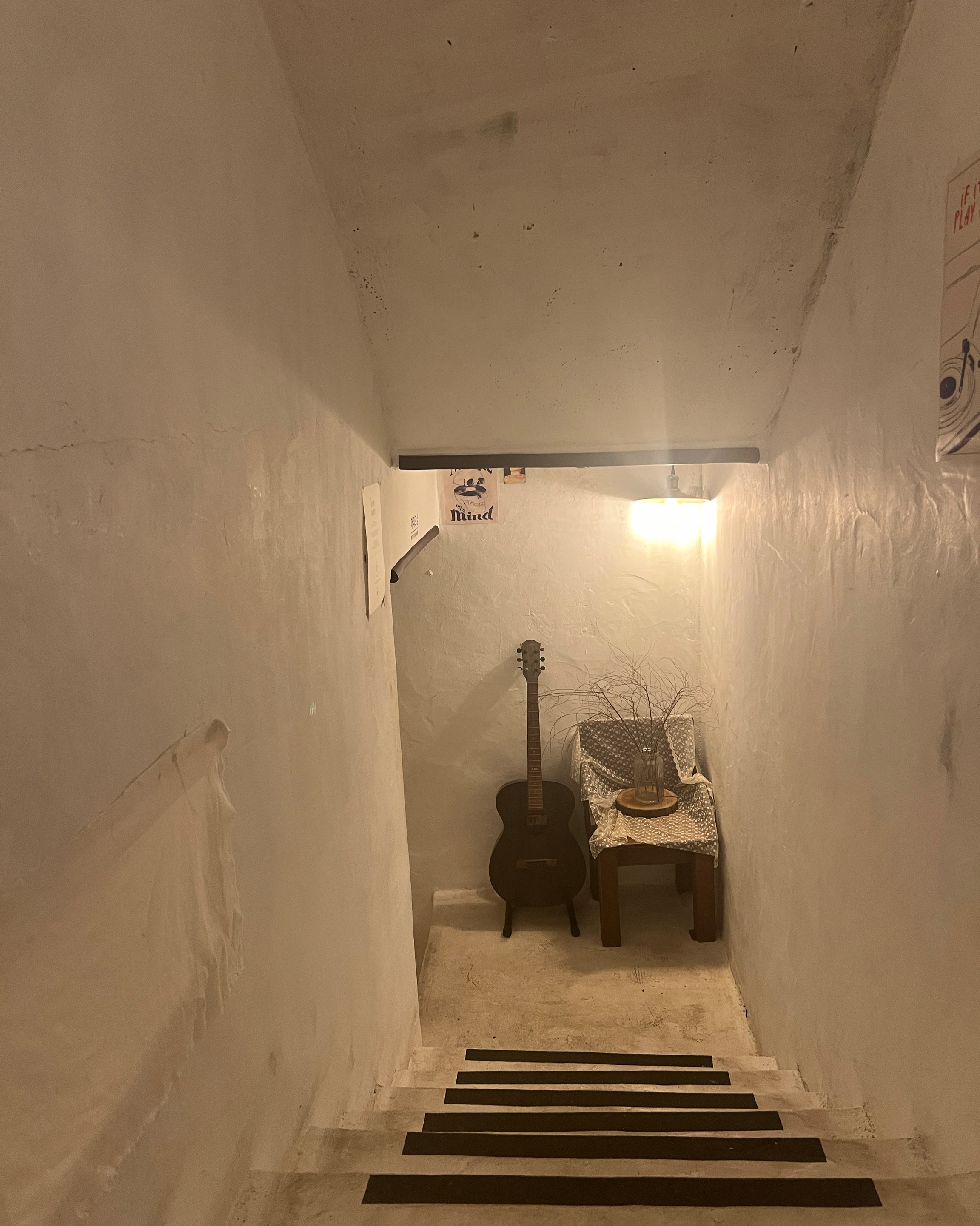 공항이랑 가깝고 카페 분위기가 너무 좋아요 혼자 와서 힐링하기 너무 좋은것 같아요. 다음에