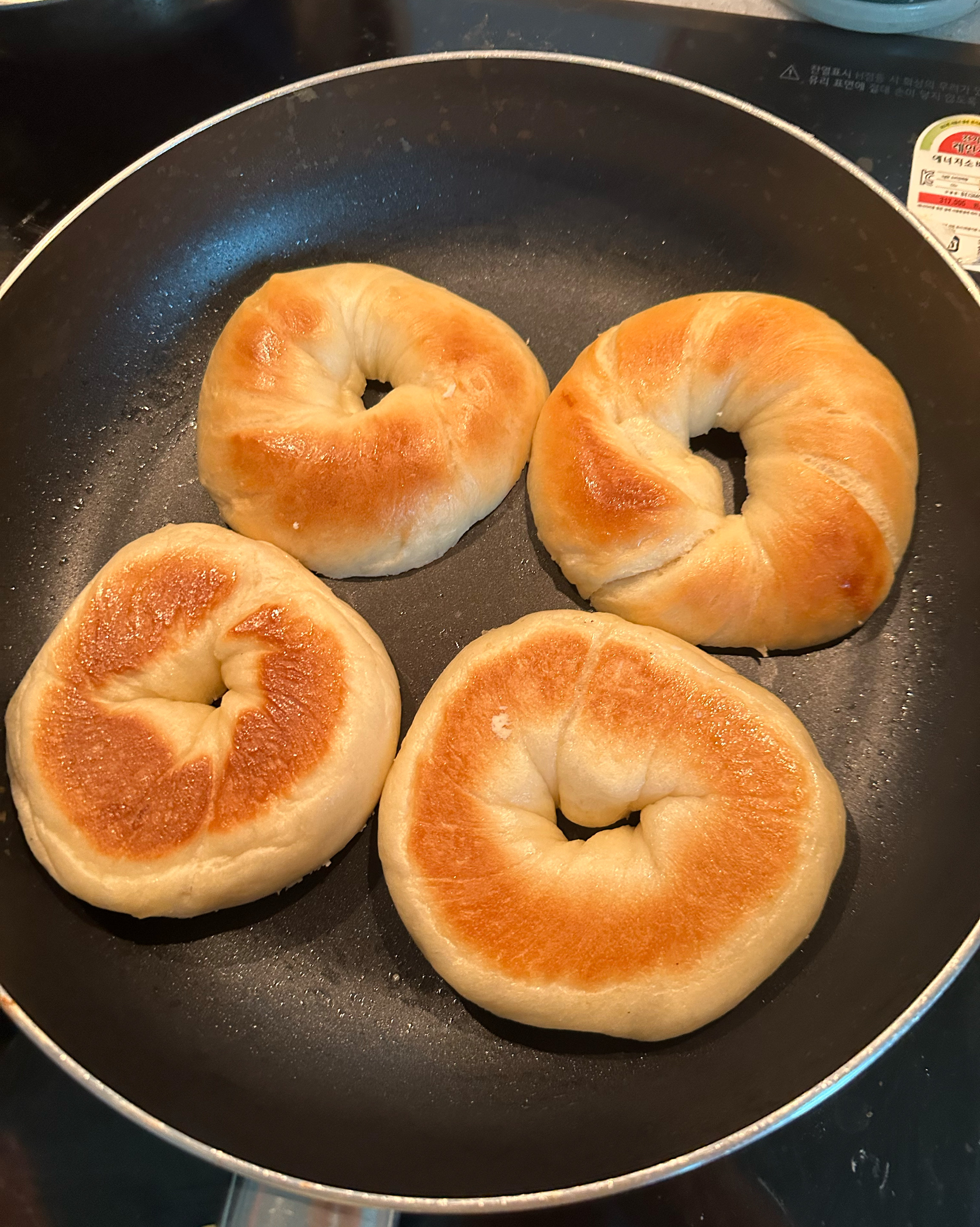 평일 오후 1시 40분 방문했습니다! - 안국역 맛집 런던베이글뮤지엄 안국점