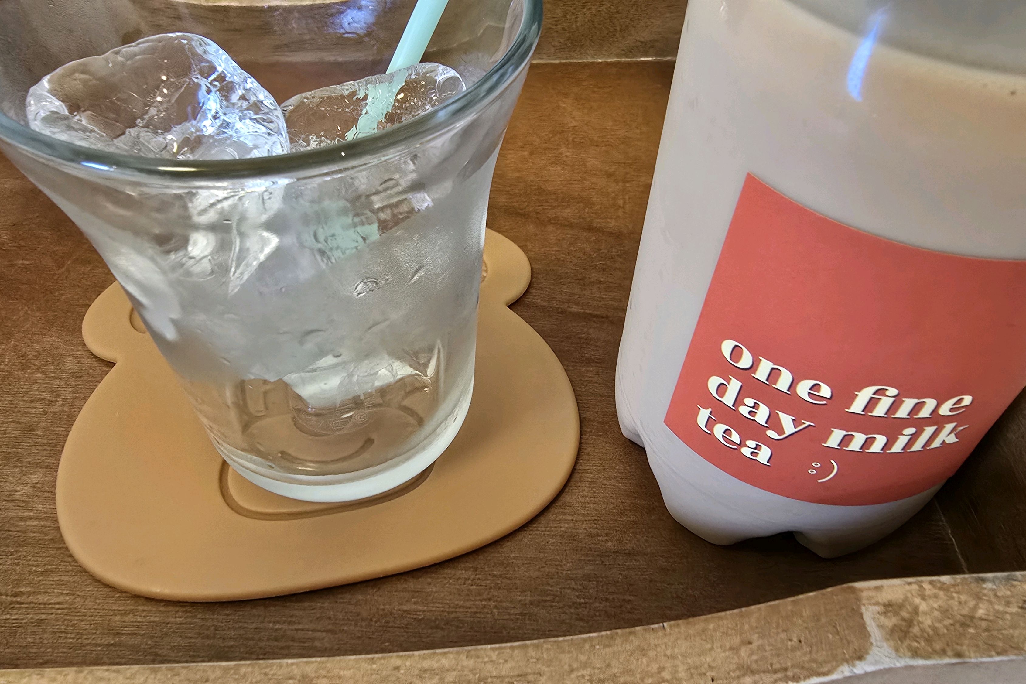 속초 해수욕장 가는 길에 생긴 멋진 카페:) - 아바이마을 맛집 어느멋진날카페