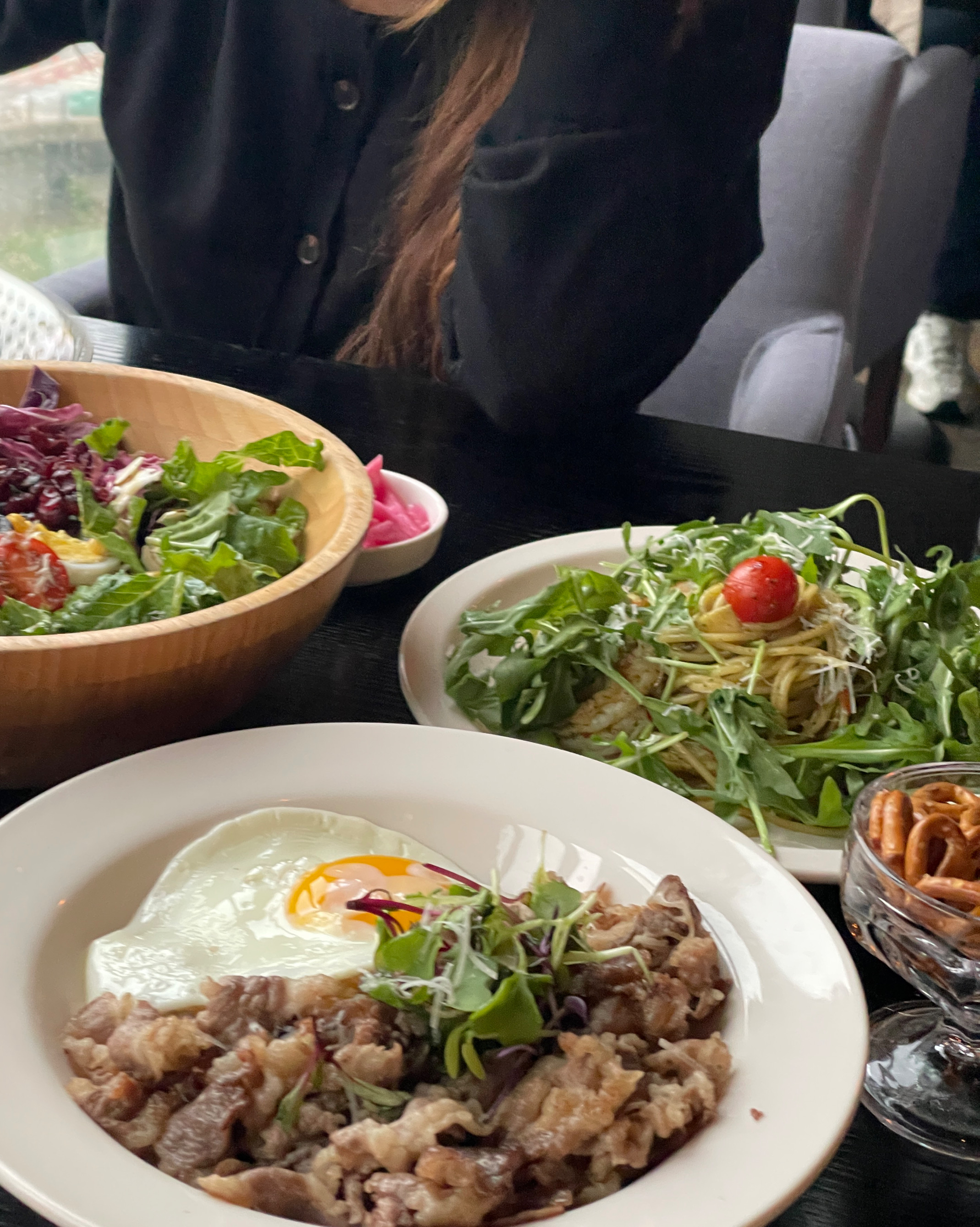 친구 추천으로 처음 와봤는데 음식도 너무 맛있고 뷰도 좋고 가성비도 좋아서 또 방문하고 싶