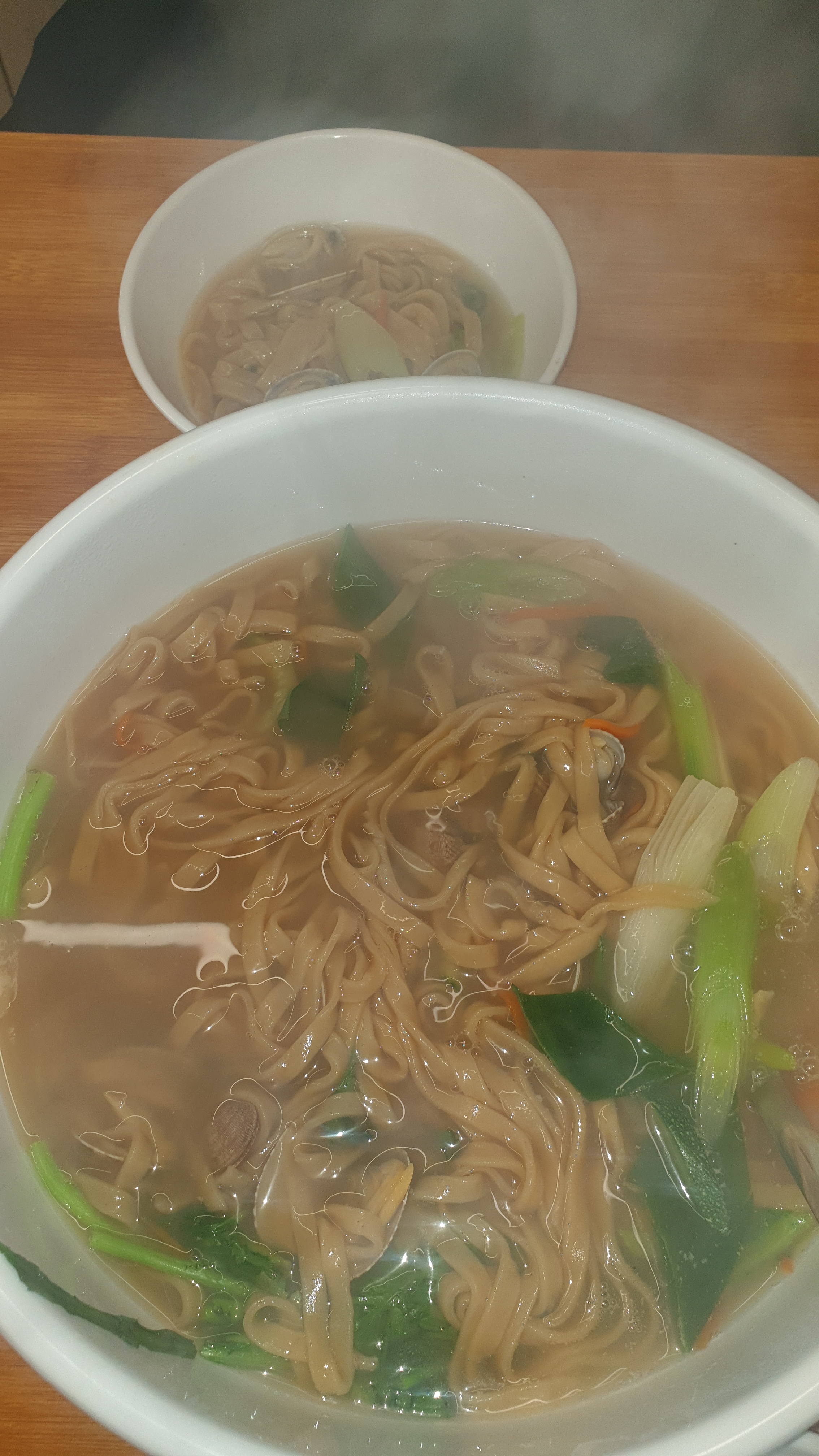 면이 색다르고 맛있어요~~^^♡ - 인천 맛집 최부영칼국수